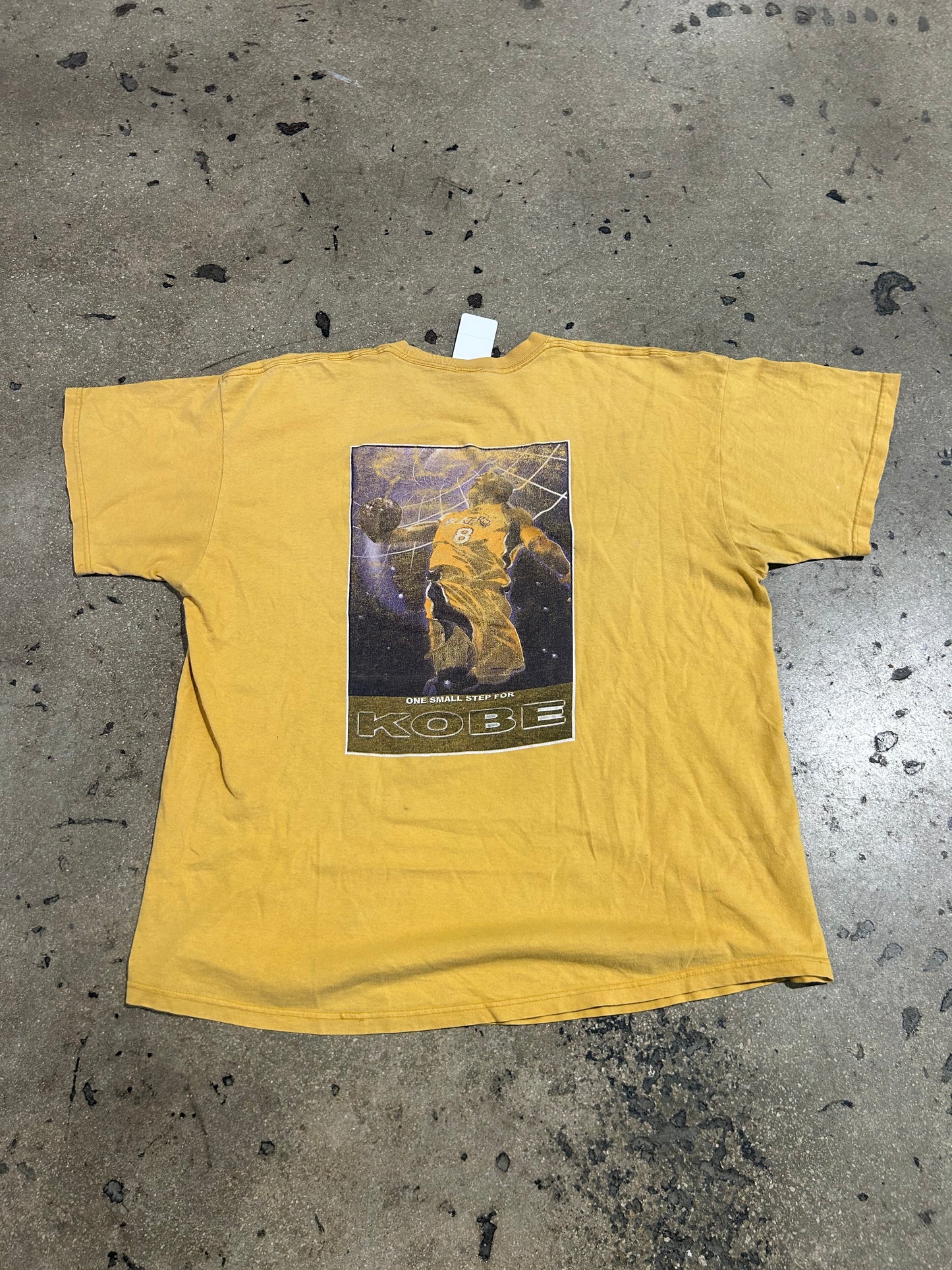 2002 LA Lakers NBA Championship One Small Step For Kobe Tee - Yellow Size XXL