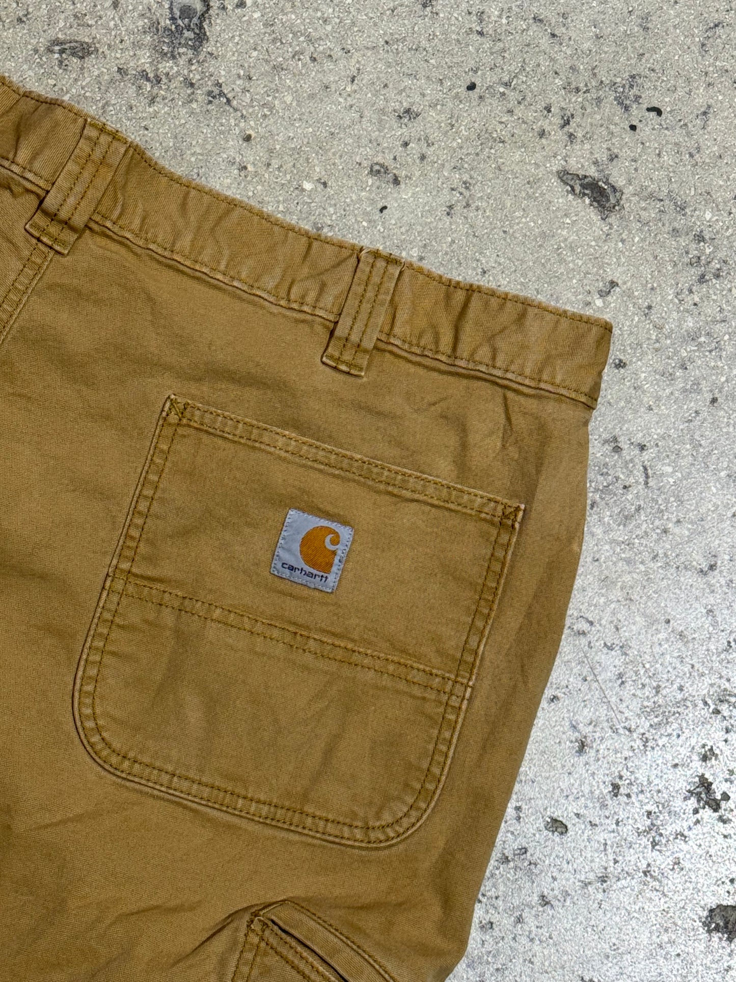 Carhartt Work Shorts - Khaki Size 42