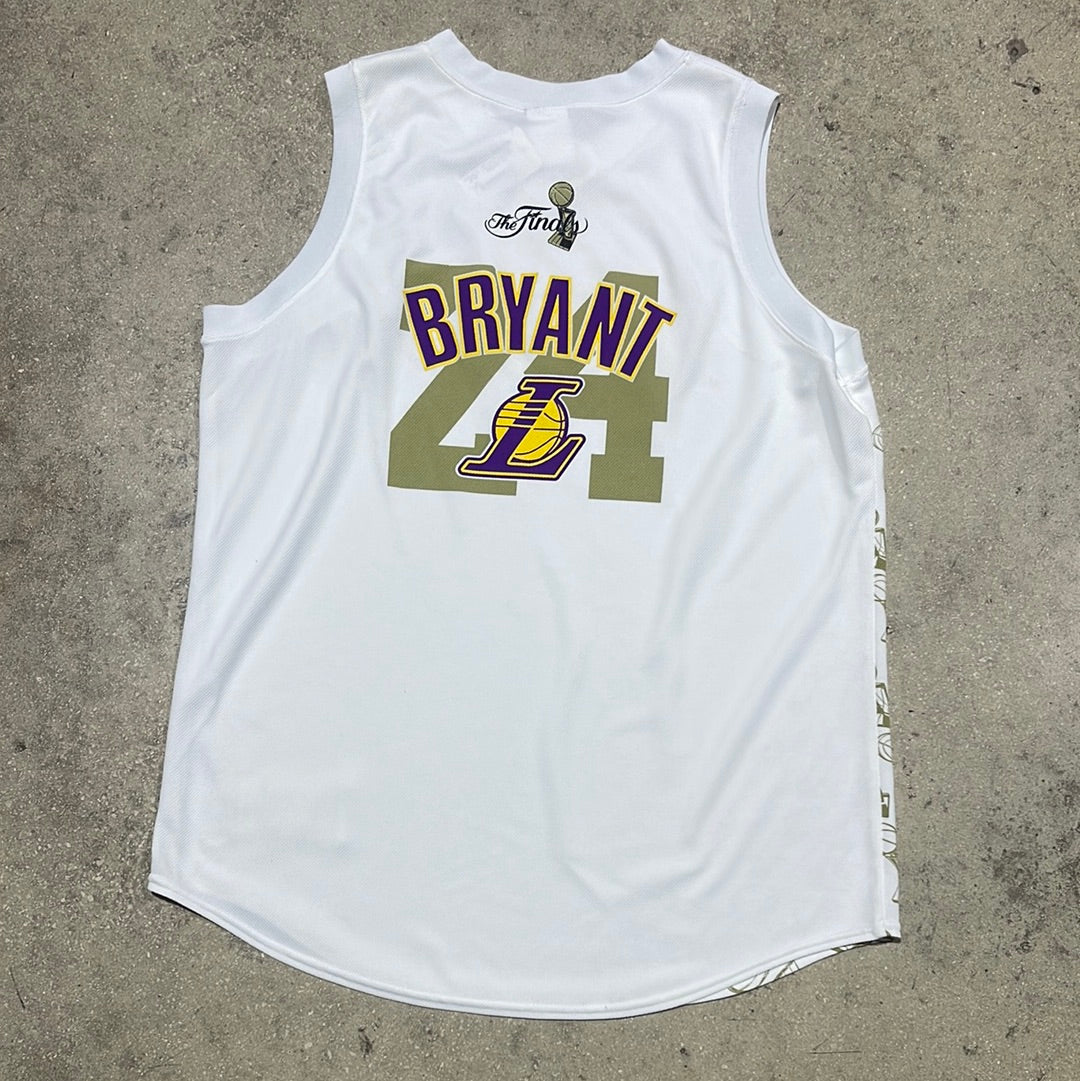 2009 Majestic LA Lakers Kobe Bryant Finals Jersey - White Size Large
