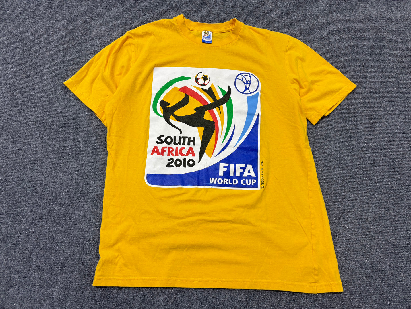 2010 World Cup South Africa Tee - Yellow Size Medium