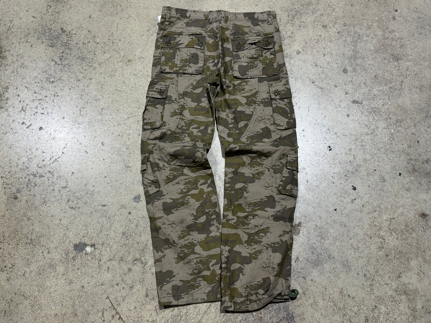 Wave Camo Cargo Pants Size 38x32