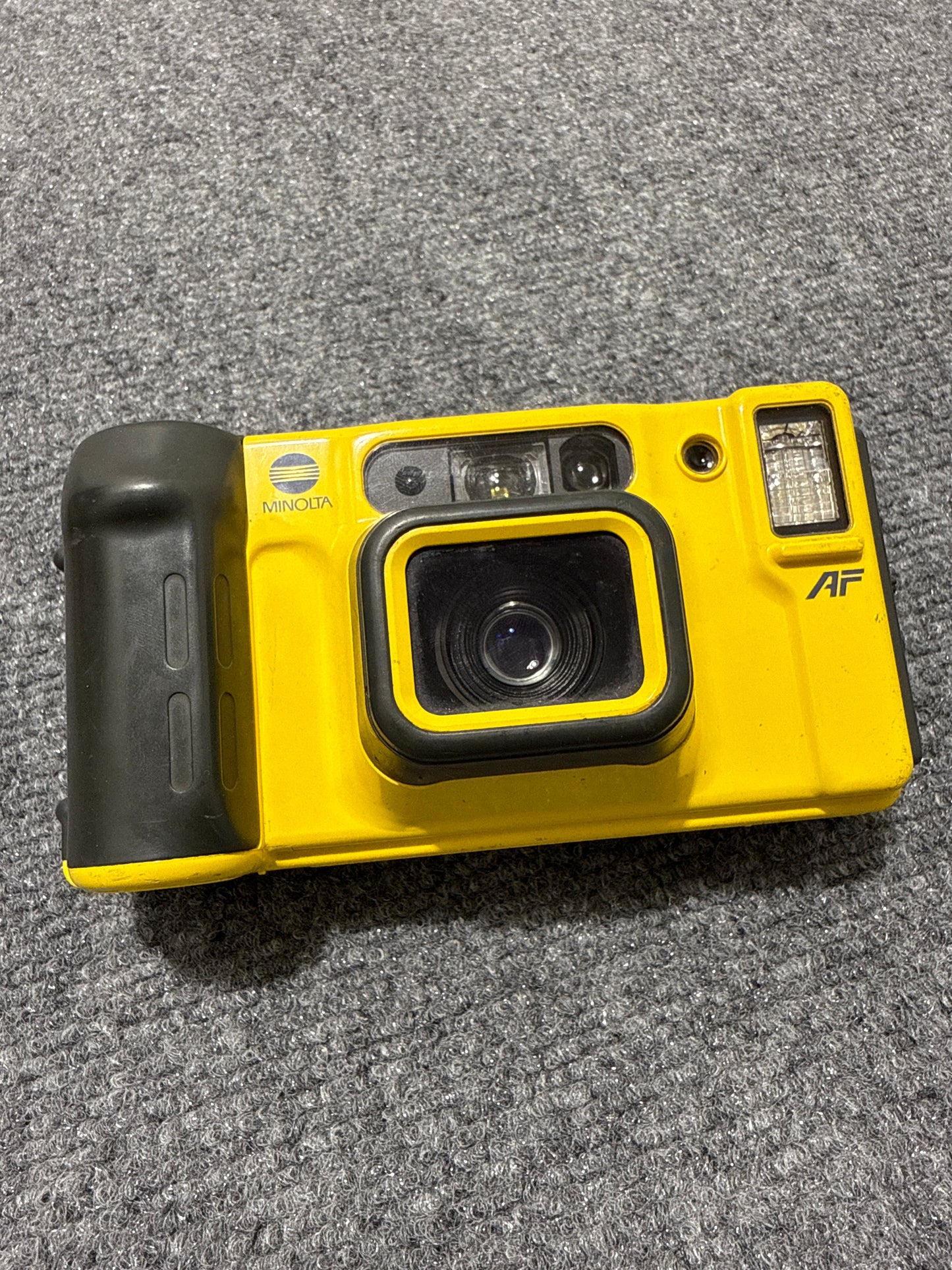 Minolta Weathermatic Dual 35 Film Camera