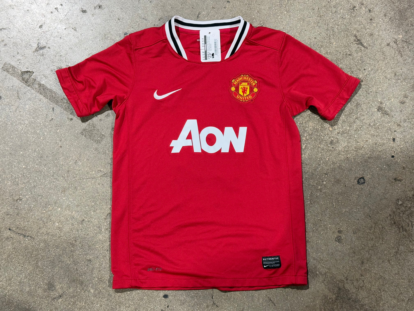 Womens Nike Manchester United Kundin #11 Jersey Size Medium