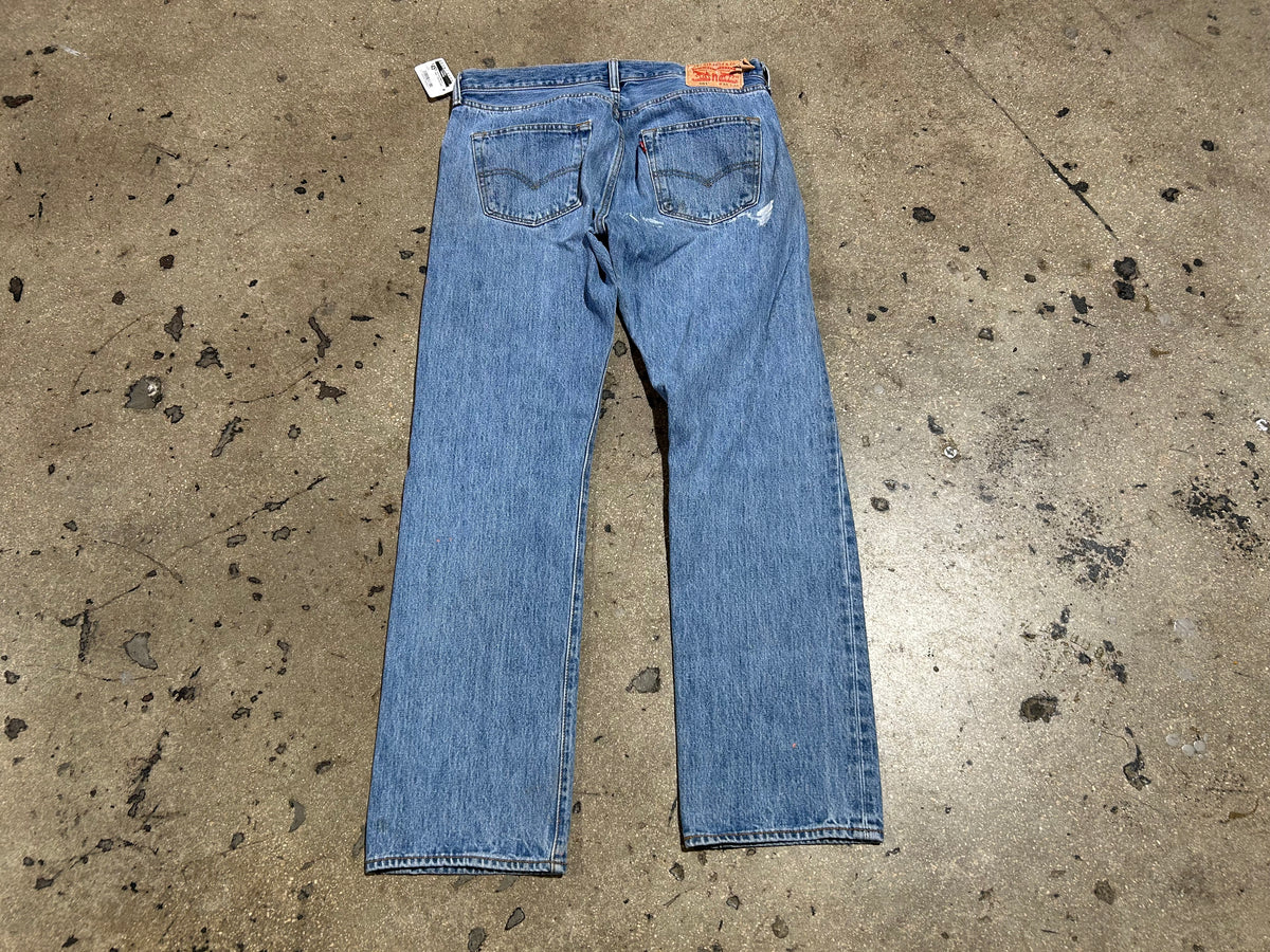 Levis Light Wash 501 Jeans - Blue Size 34x32