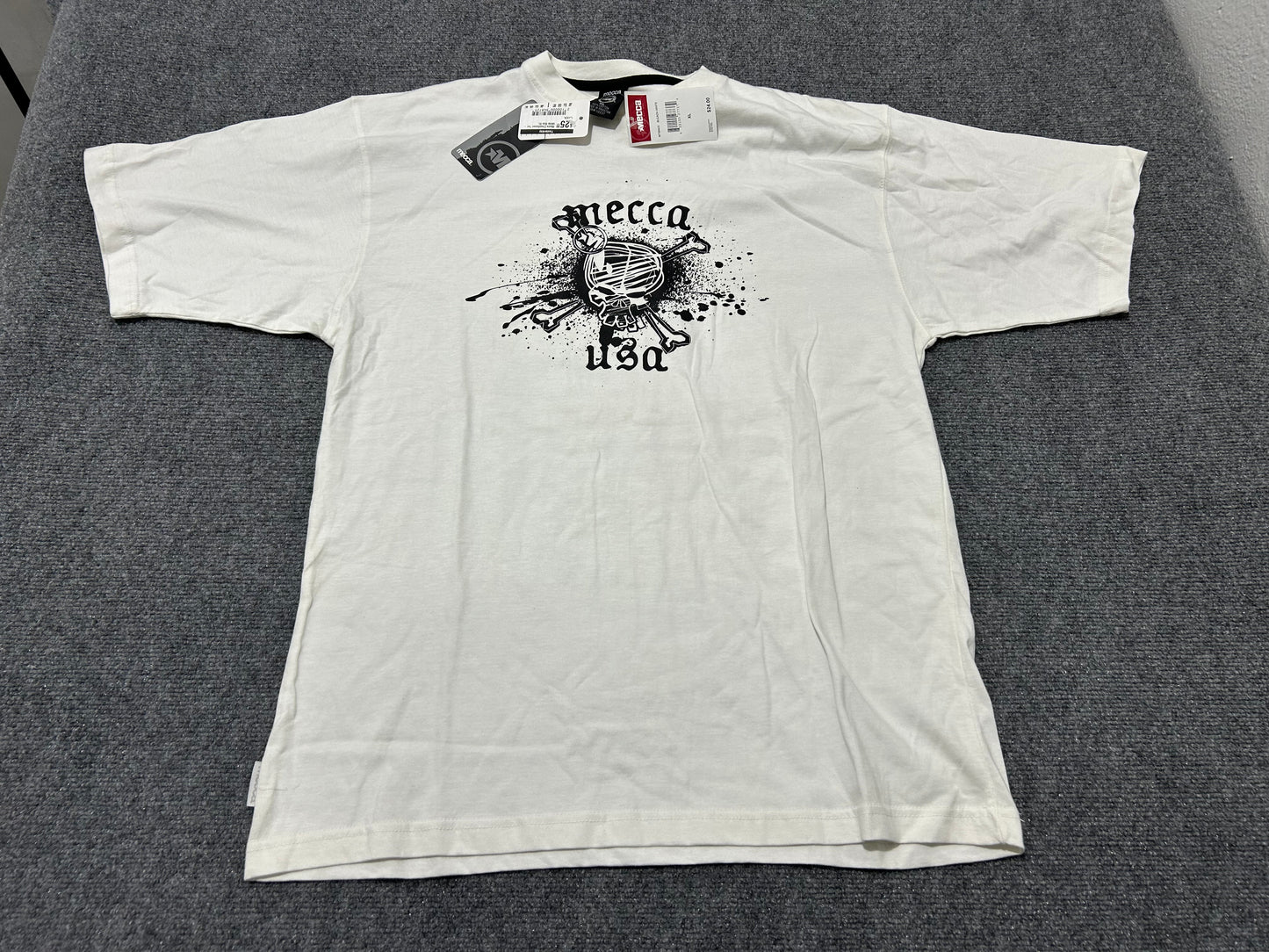 Mecca Crossbones Tee - White Size XL