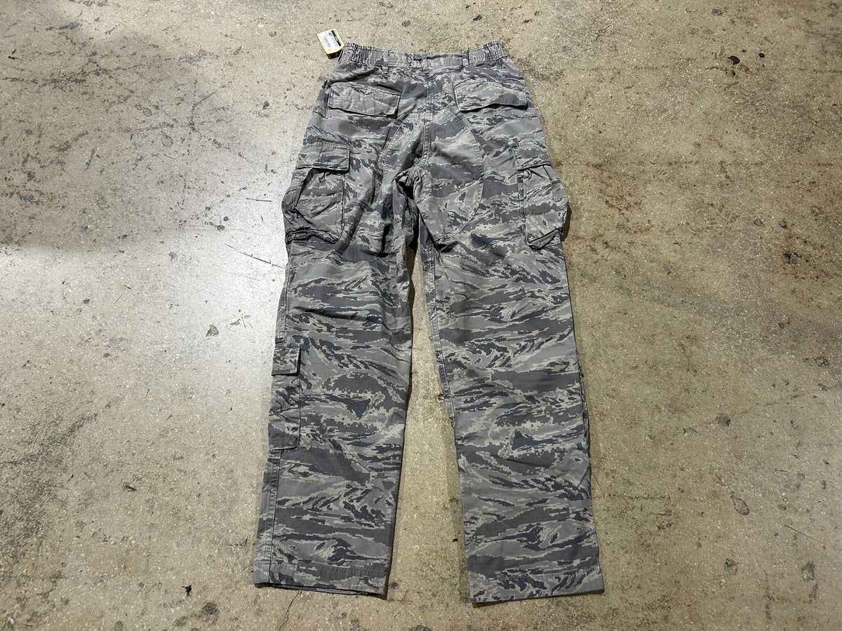 Army Digital Camo Cargo Pants - Gray size 29x33