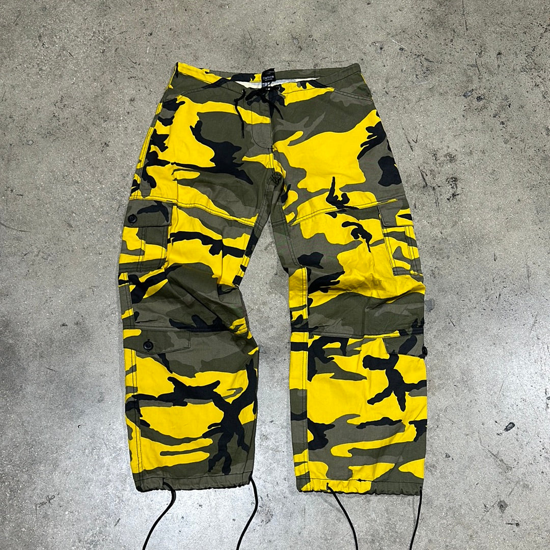 Army Camo Cargo Pants - Green/Yellow Size 32x29