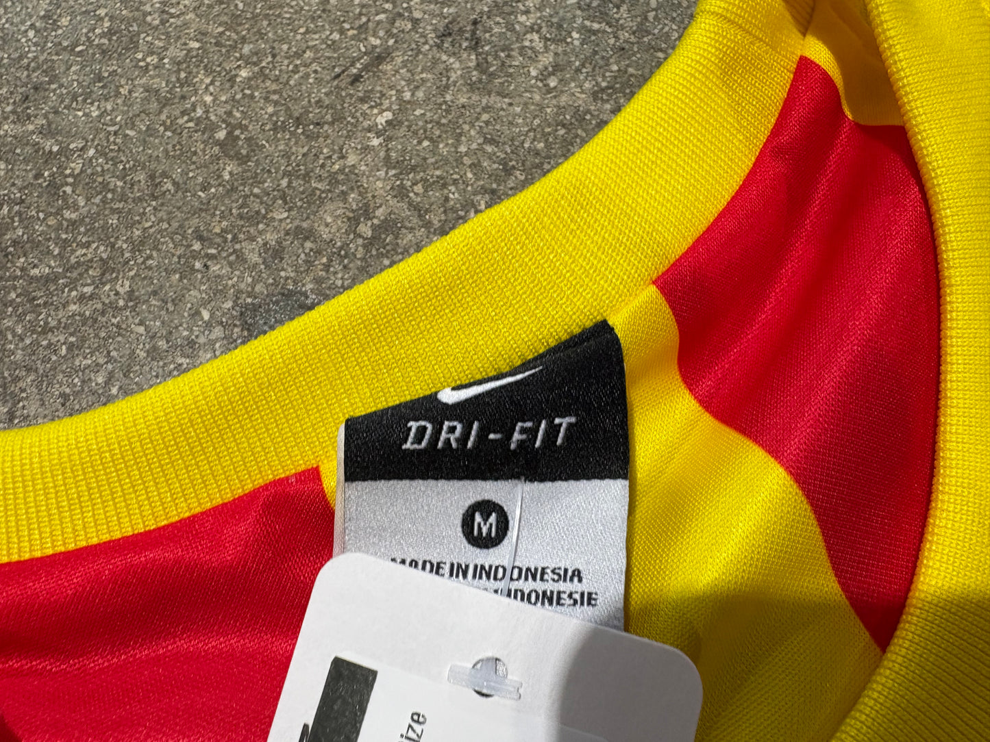 Nike Barcelona Marta Jersey - Yellow/Red Size Medium