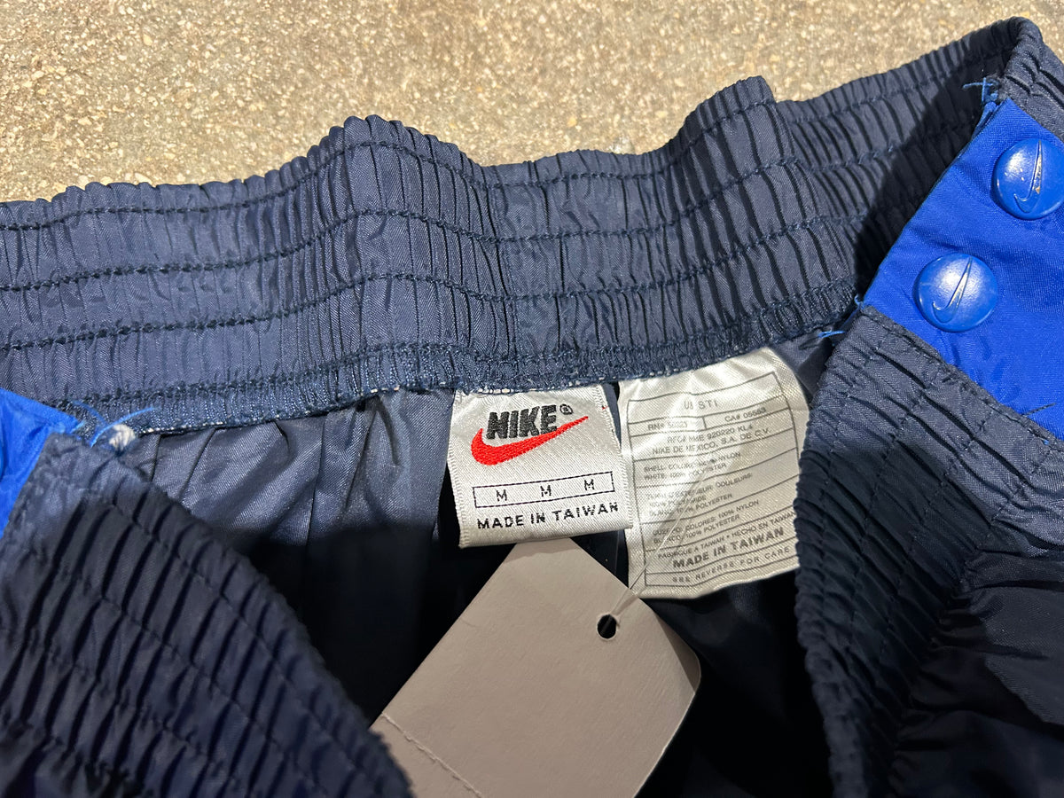 Nike Windbreaker Tear-Away Pants - Baby/Blue size Medium