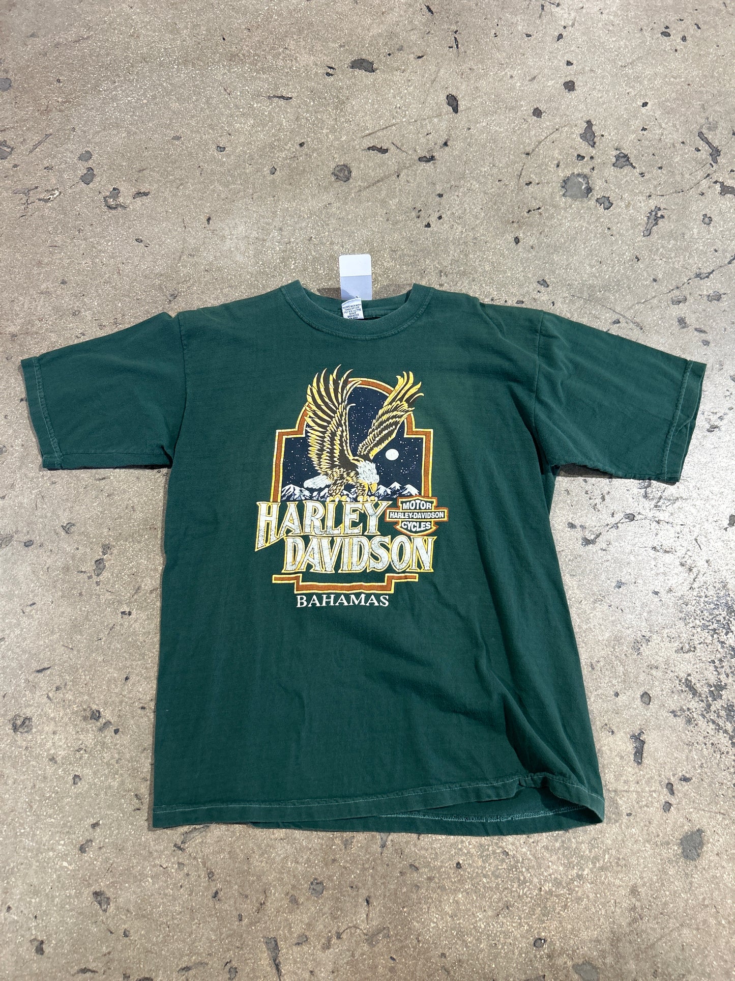90s Harley Davidson Bahamas Tee - Green Size XL (22x27)