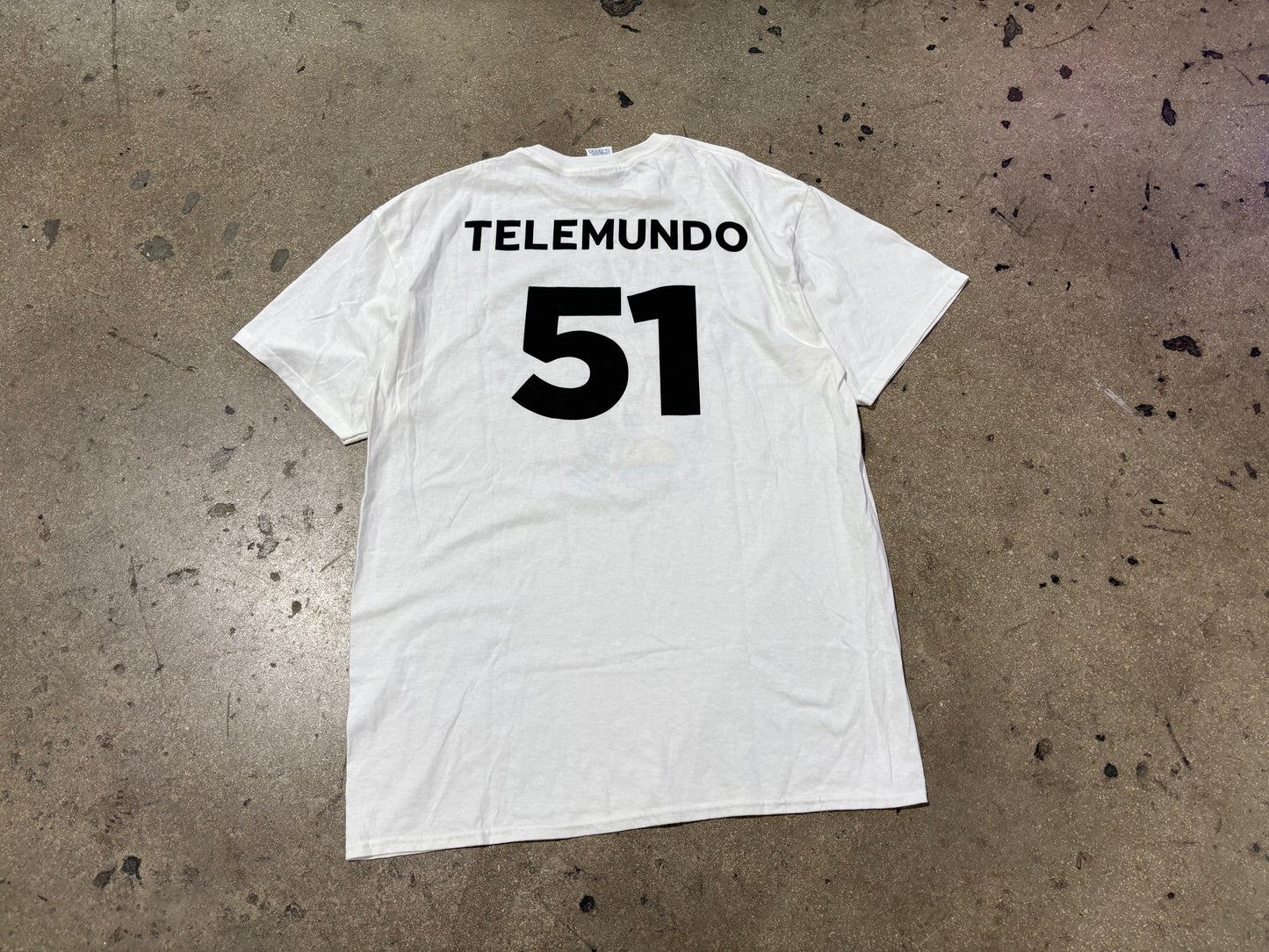 Vive El Futbol Telemundo Tee - White Size Large