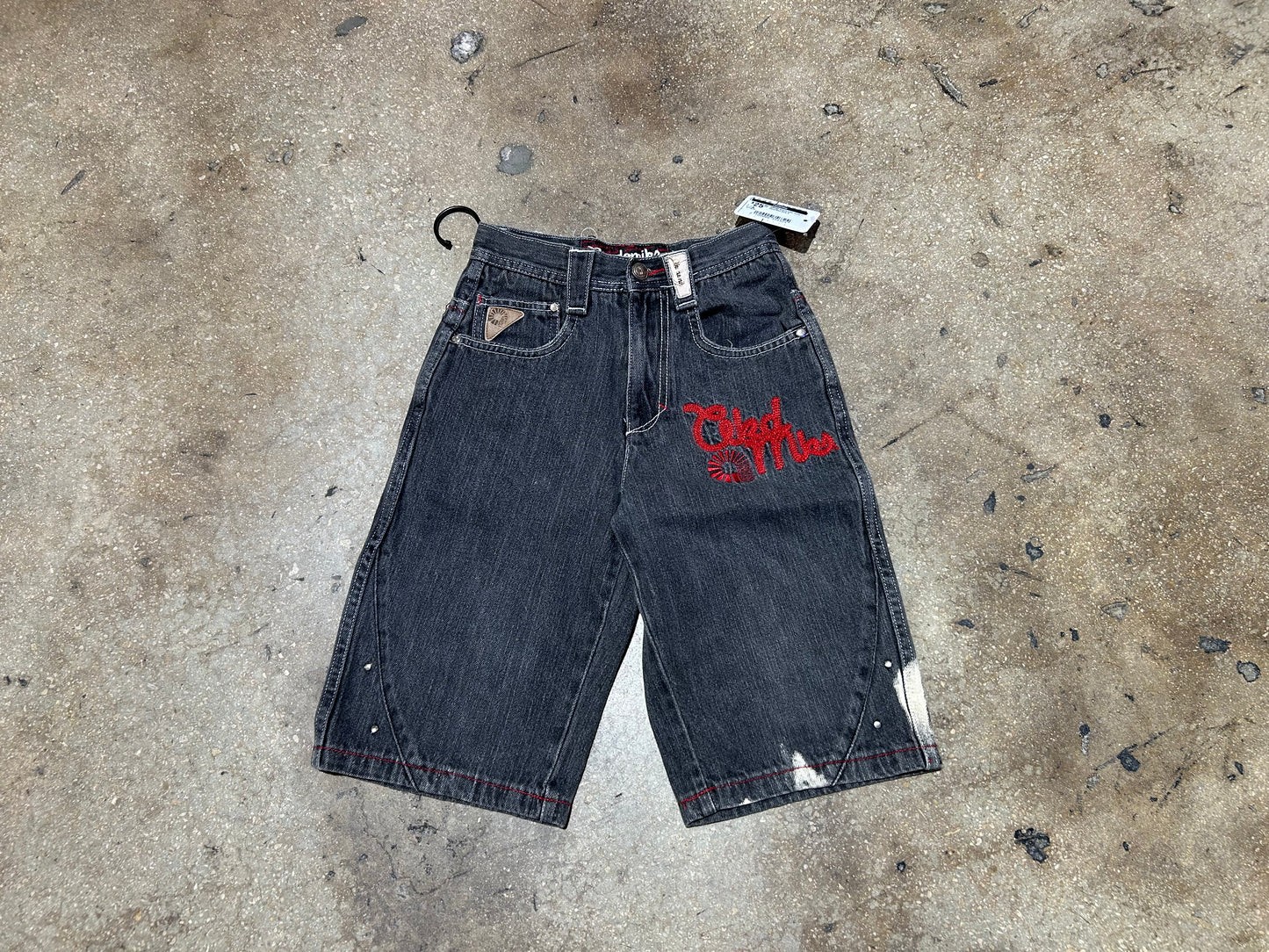 WMNS Akademkis Jorts - Gary/Red Size 8
