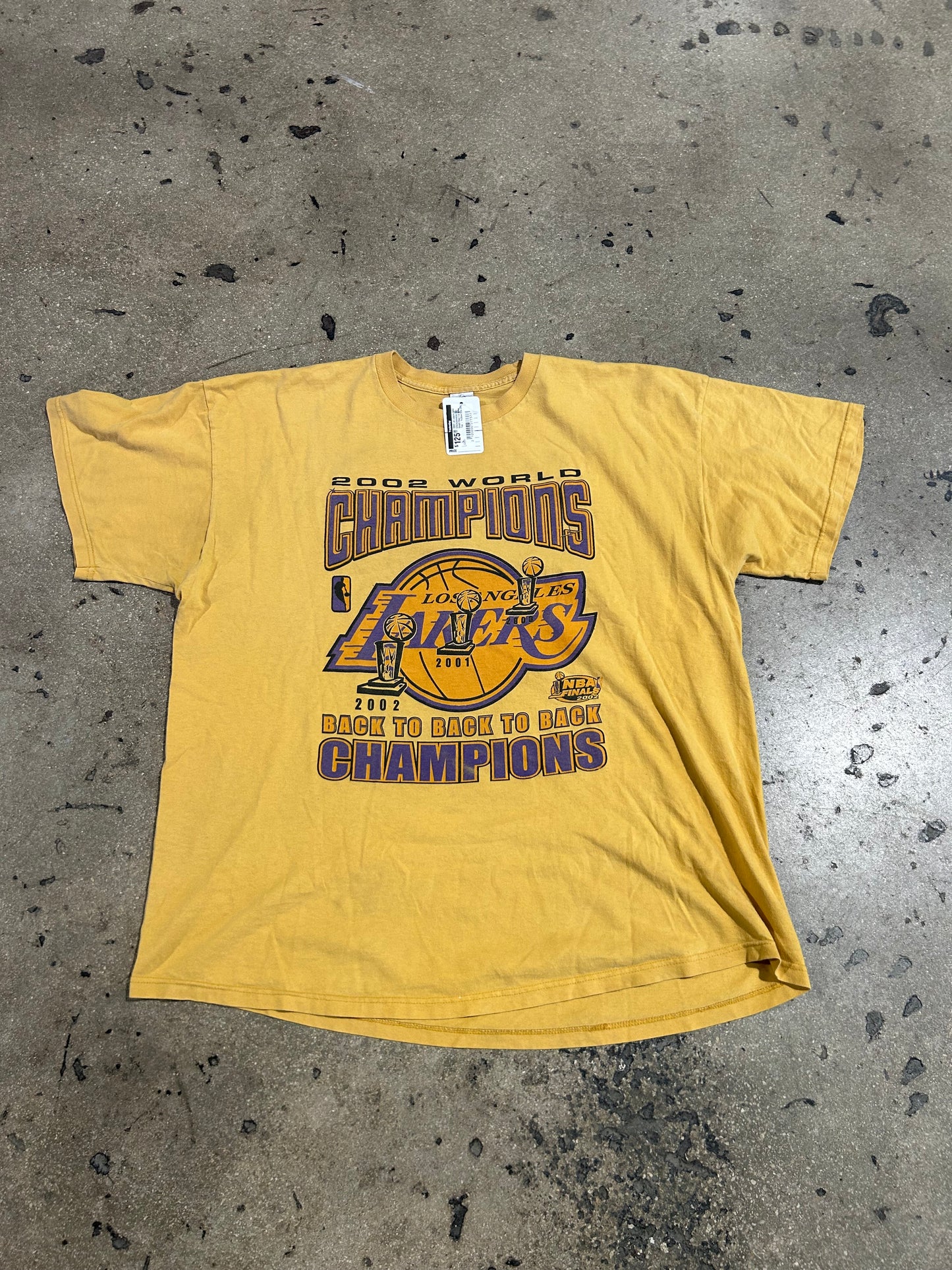 2002 LA Lakers NBA Championship One Small Step For Kobe Tee - Yellow Size XXL