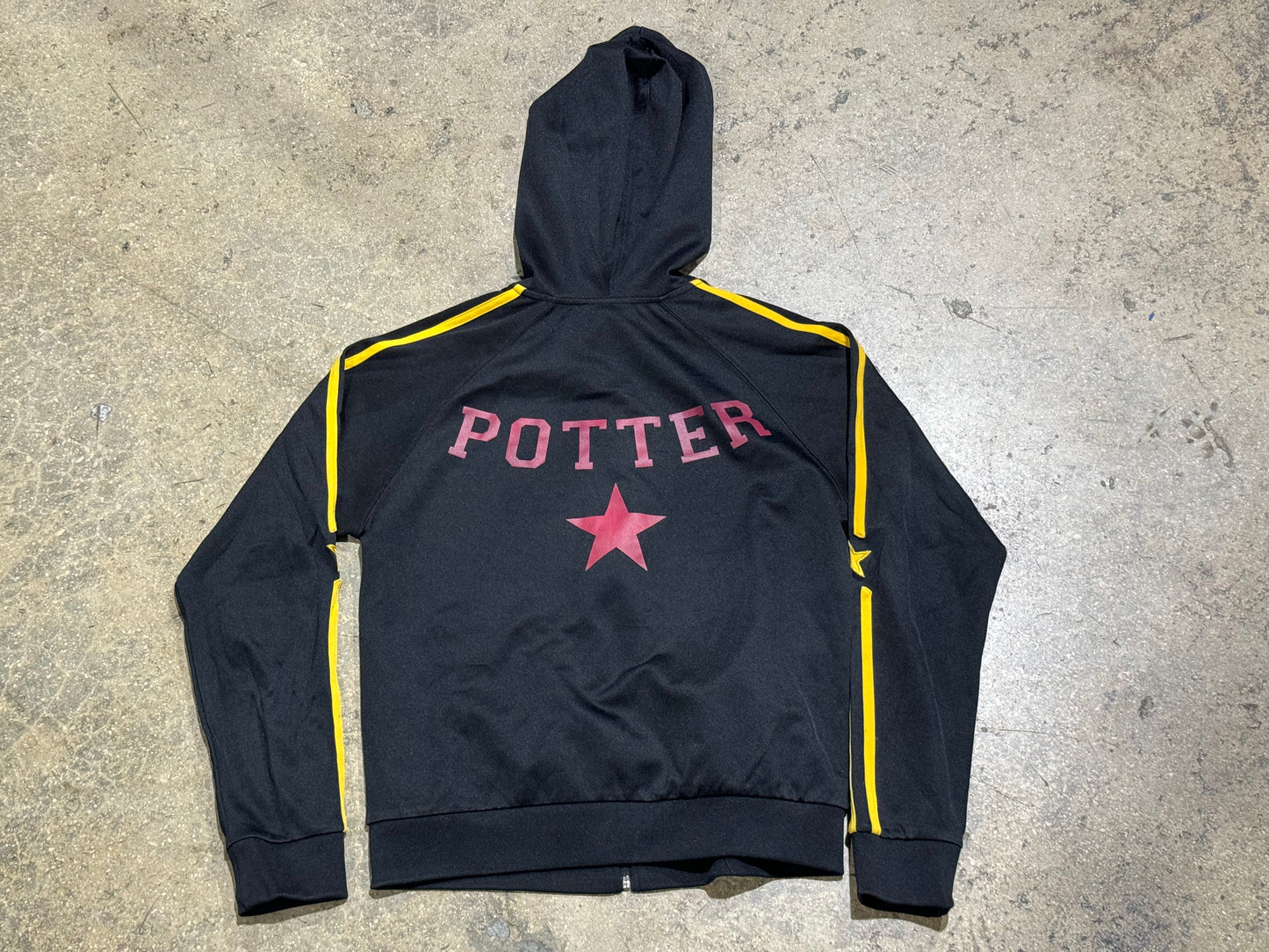 2005 Harry Potter Gryffindor Hoodie - Black Size Medium