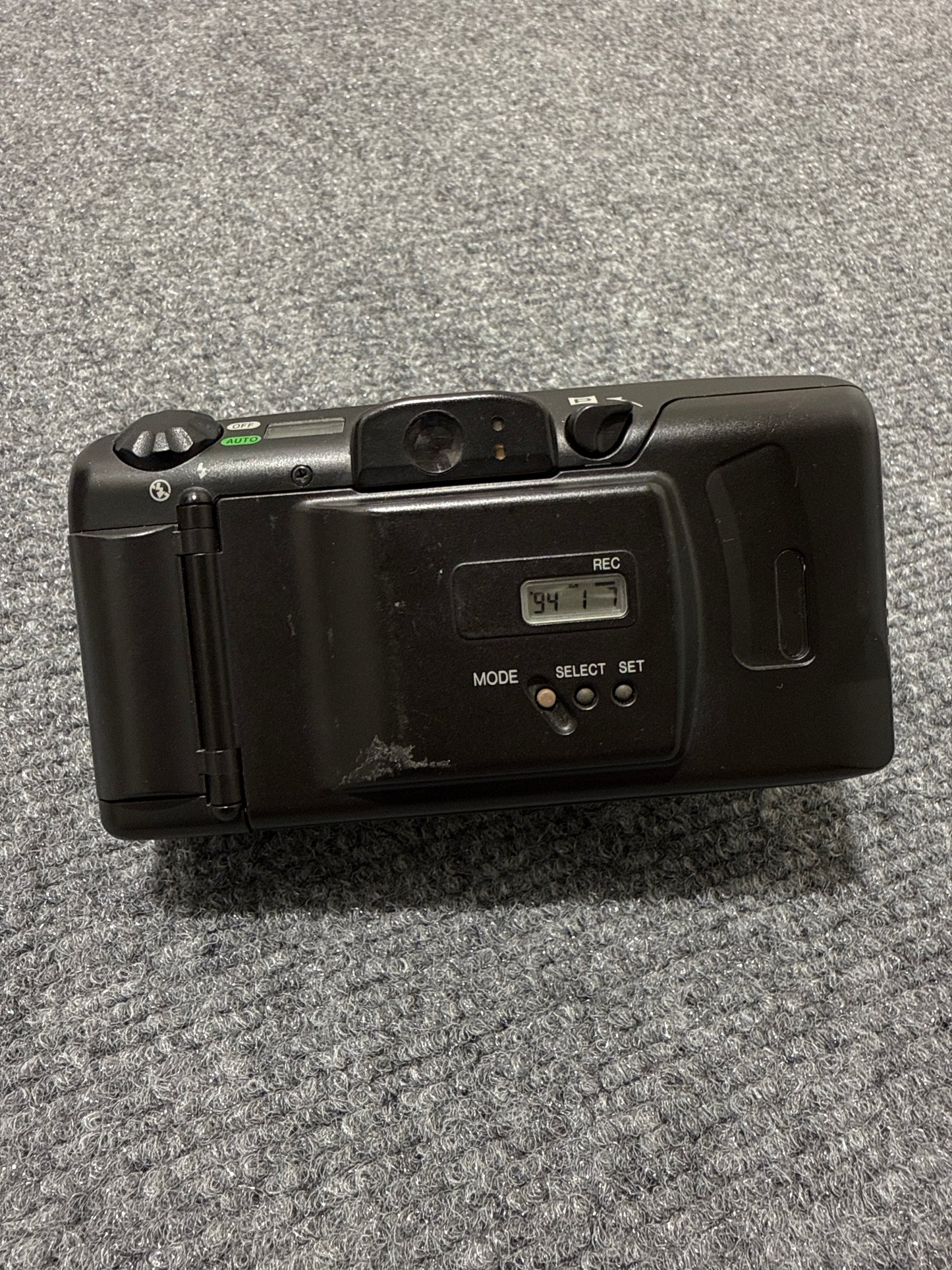 Canon Autoboy Luna 105 Film Camera