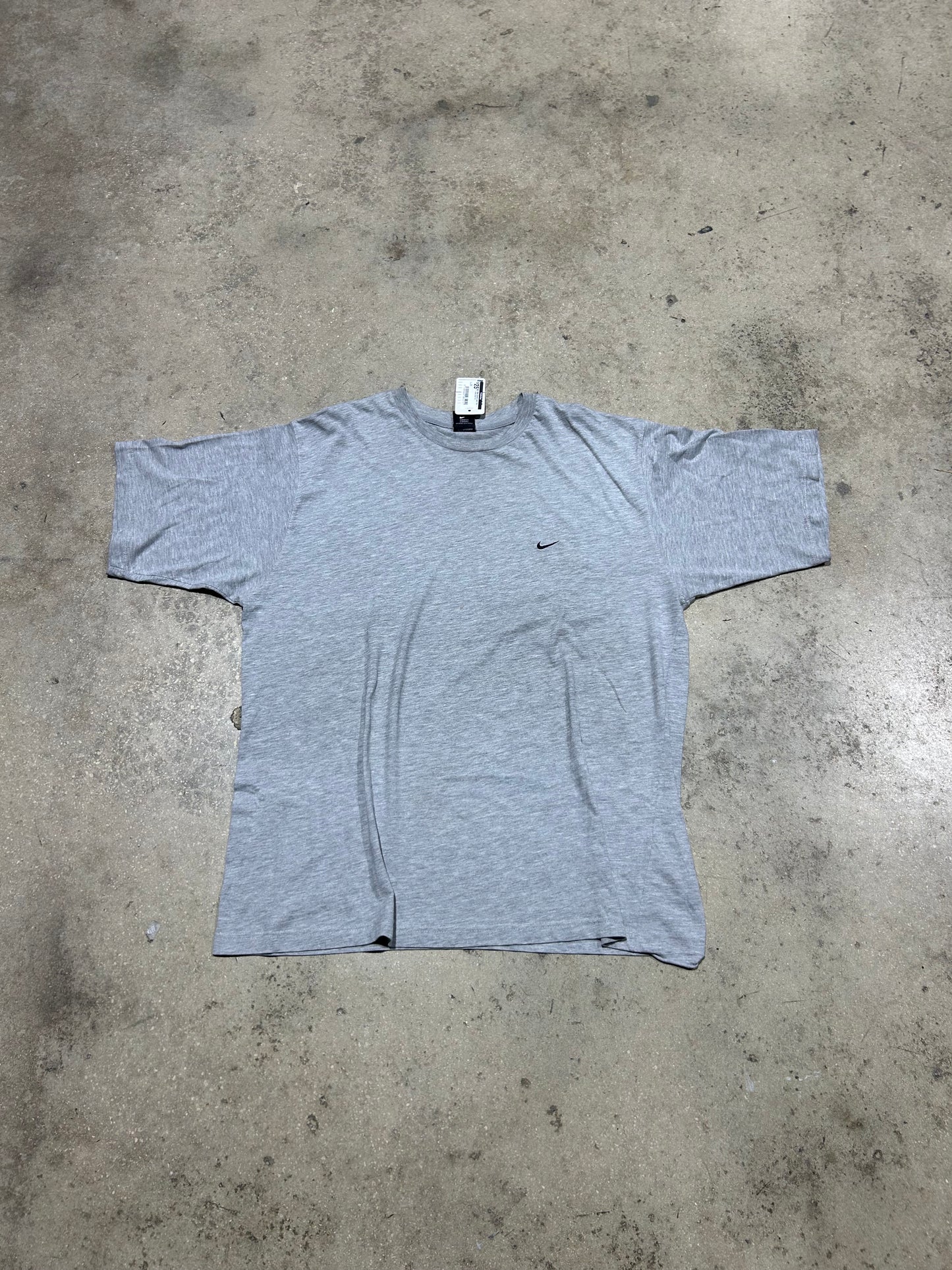 Nike Small Logo Tee - Grey Size XL
