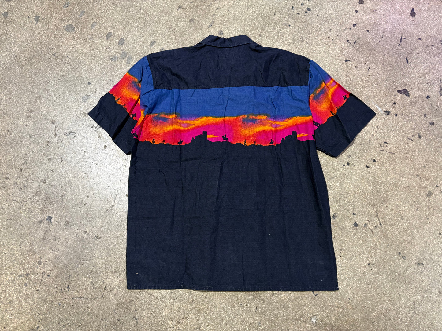 Desert Sunset Button Up Shirt - Black/Navy Size XL