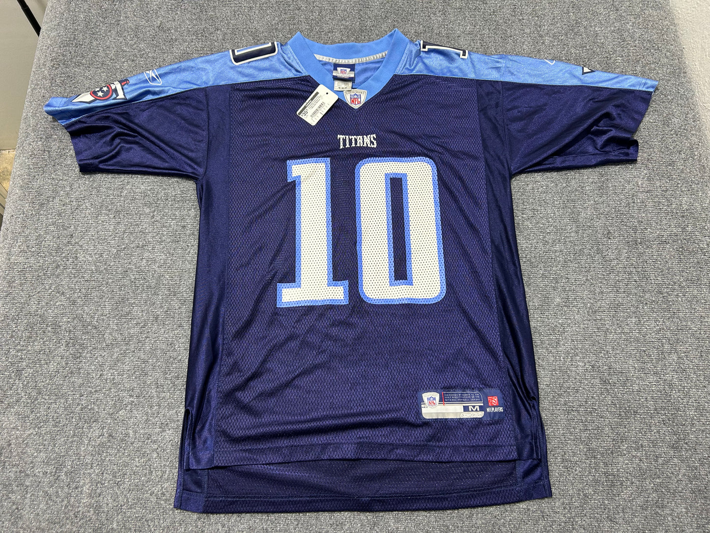 Tennessee Titans Vince Young #10 Football Jersey - Navy Size Medium