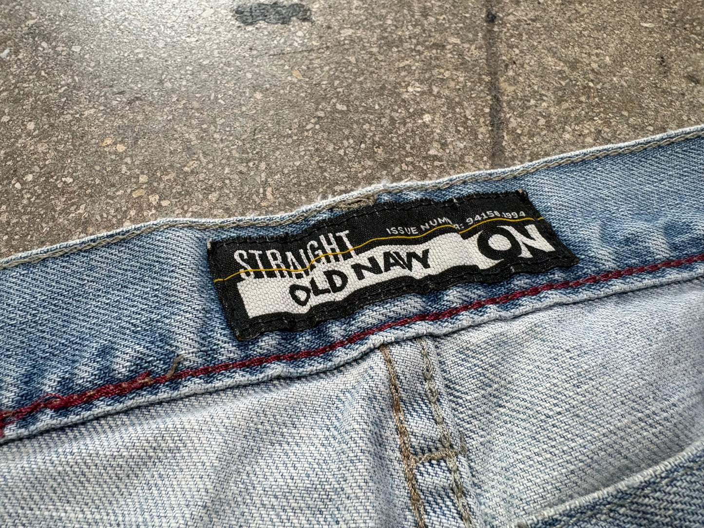 90s Old Navy Straight Fit Jeans - Light Wash Size 36 x 32