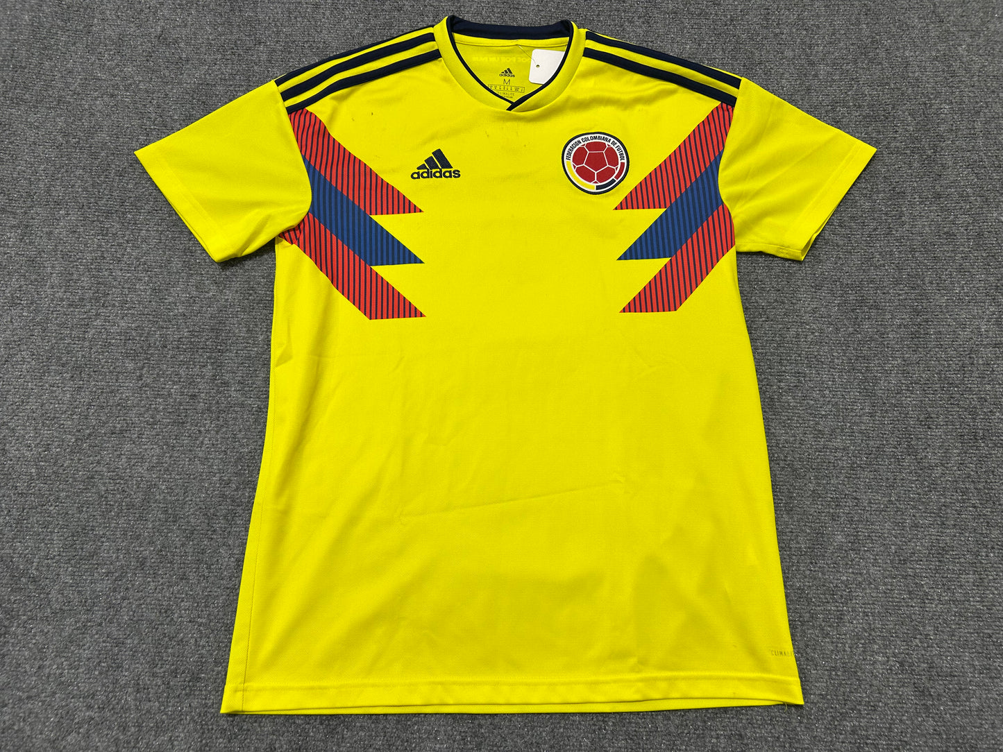 Colombia National Team Jersey - Yellow Size Medium