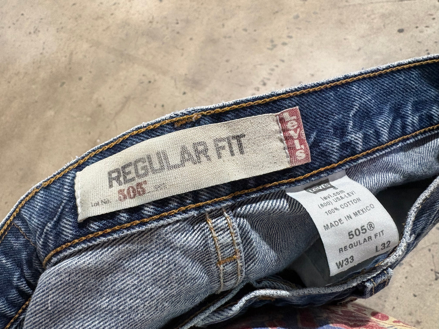 2000s Levis 505 Denim Jeans - Blue Size 33 x 32
