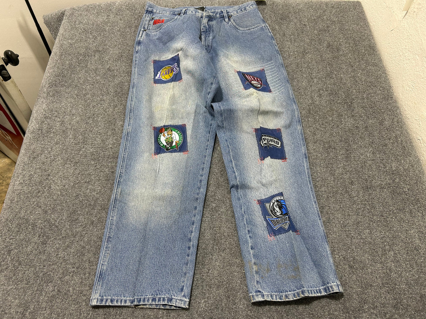 UNK NBA Team Patchwork Denim Jeans - Blue Size 36s Jeans - Black Size 36