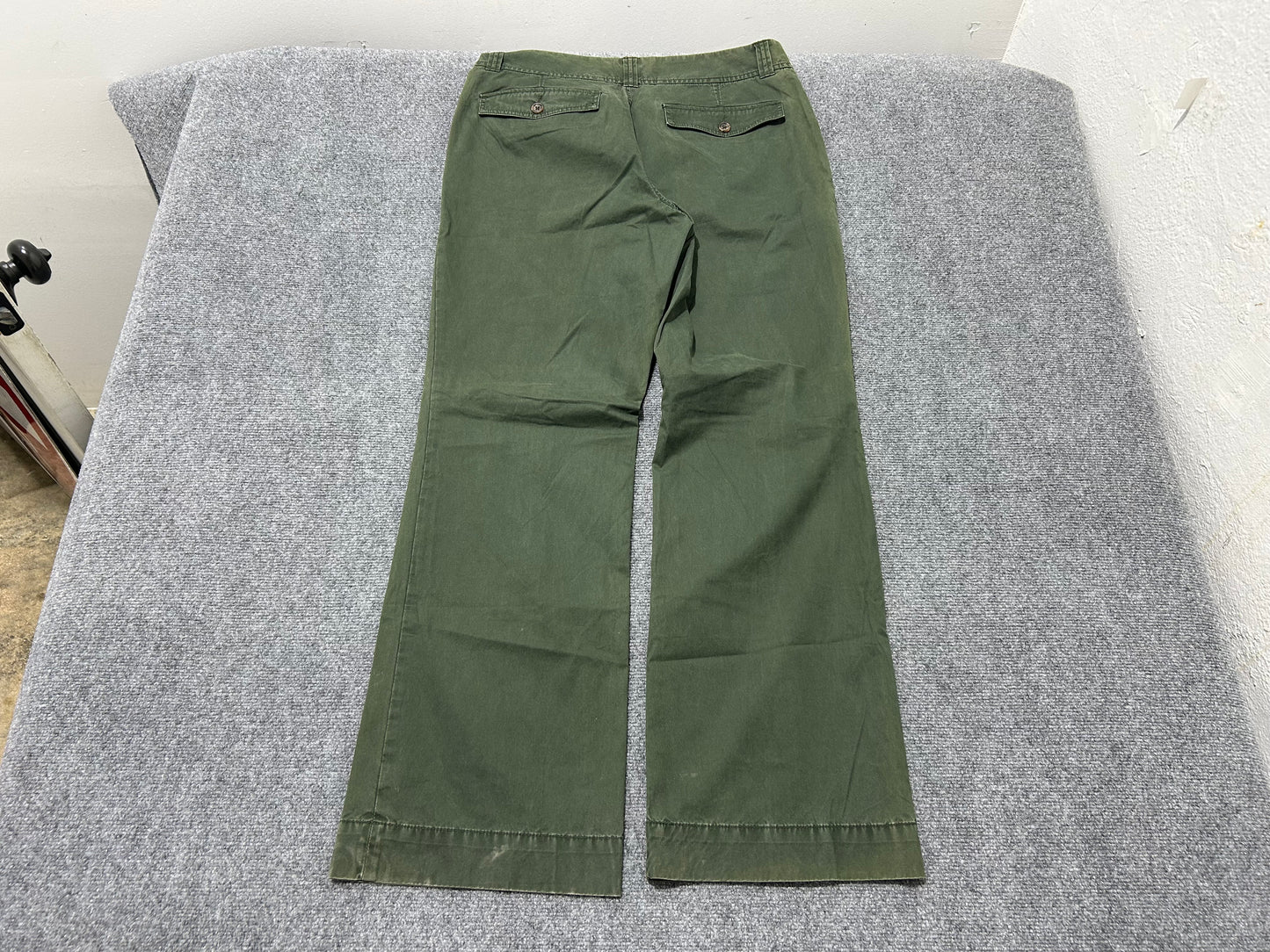 Banana Republic Chinos - Olive Size 16L