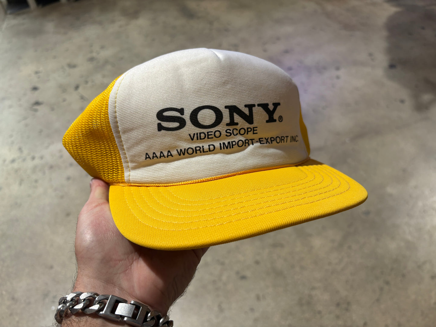 Sony Video Scope Trucker hat - Yellow / White