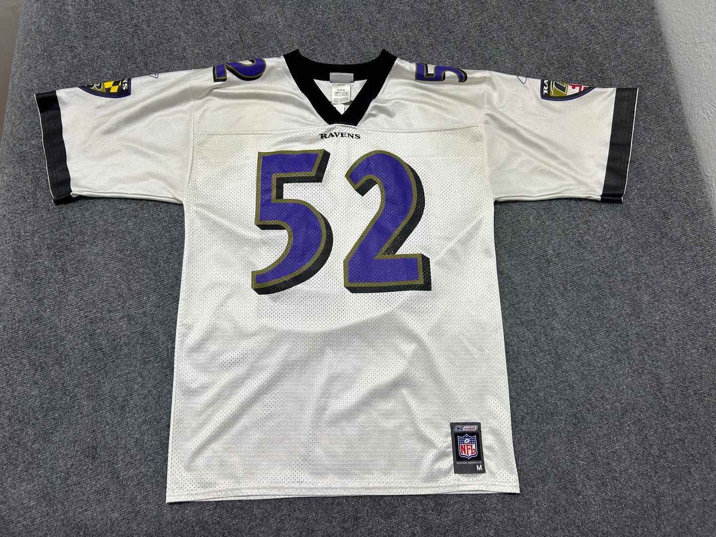 Baltimore Ravens Ray Lewis #52 Football Jersey - White Size Medium