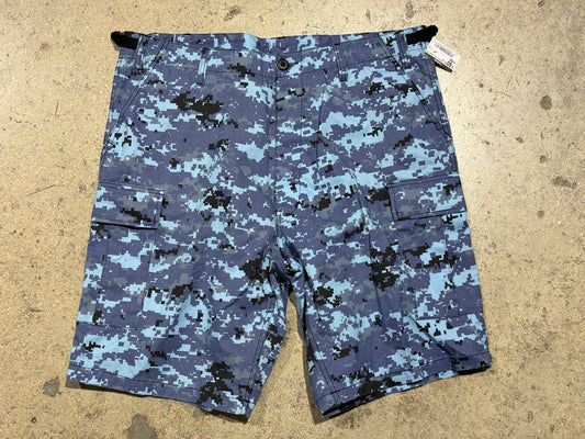 Digi Blue Camo Shorts Size 38