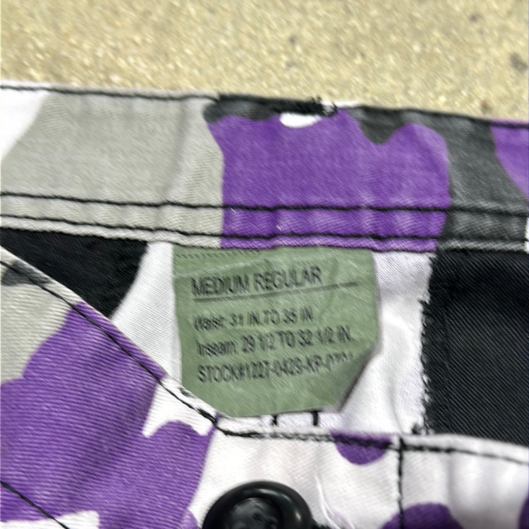 Purple Urban Camo Cargo Pants Size 31x32