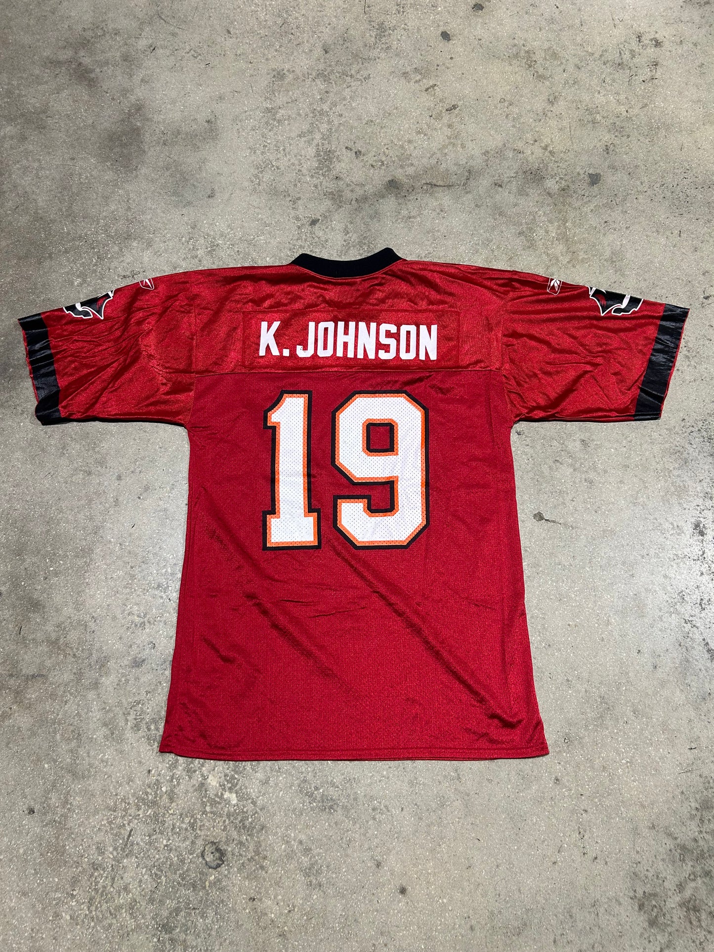 Tampa Bay Bucs K. Johnson #19 Football Jersey - Red Size Medium