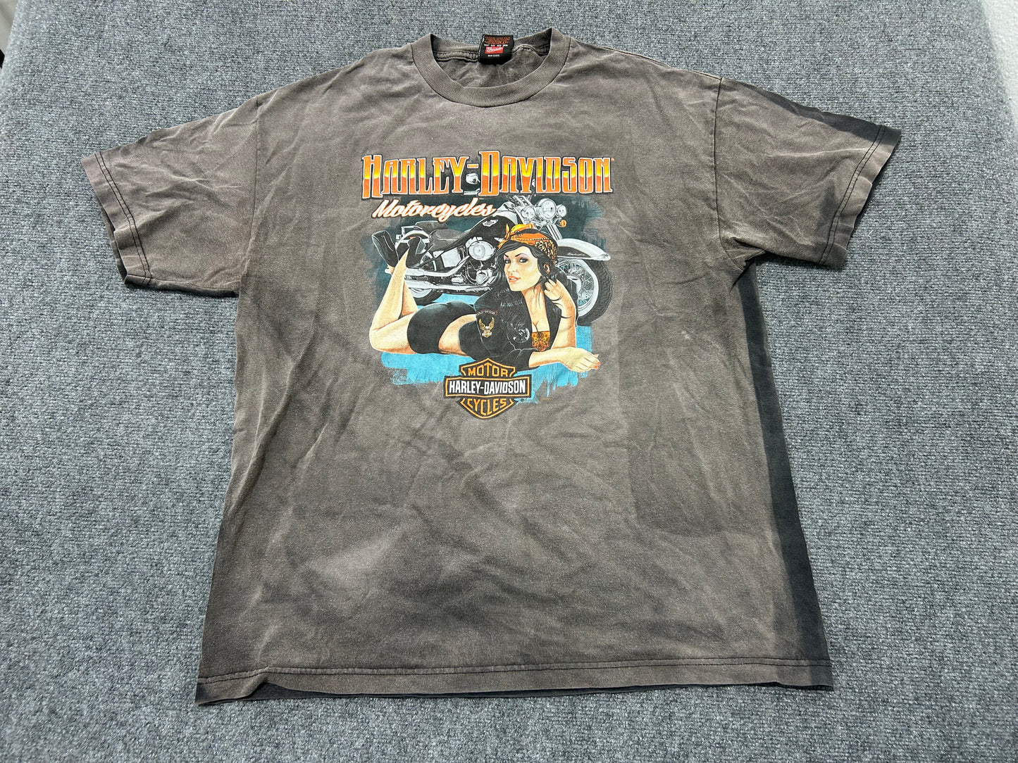 Sun Faded Harley Davidson Cleveland Girl Tee - Black Size XL(con)