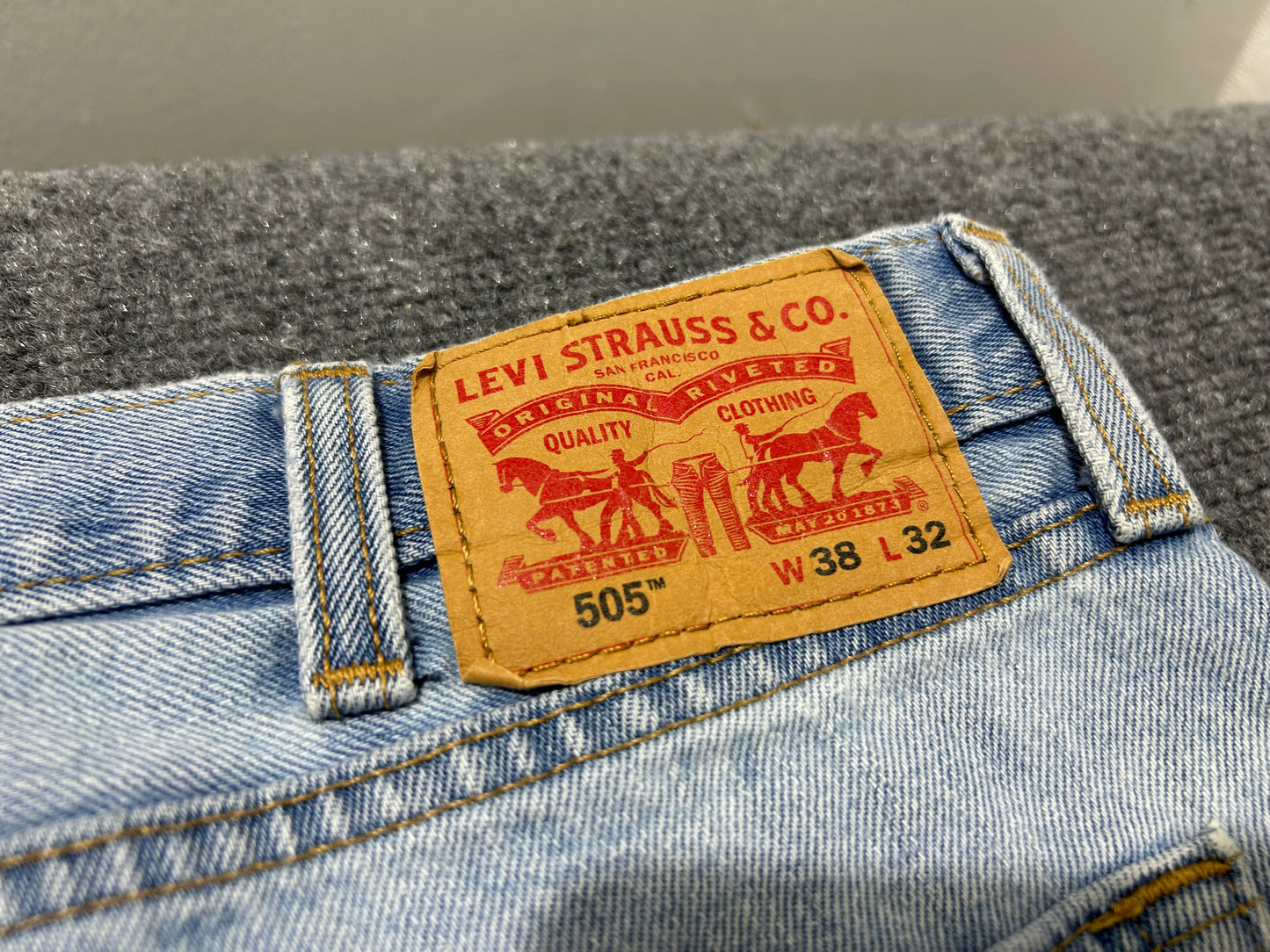 Levis 505 Repaired Denim - Blue Size 38x32(con)