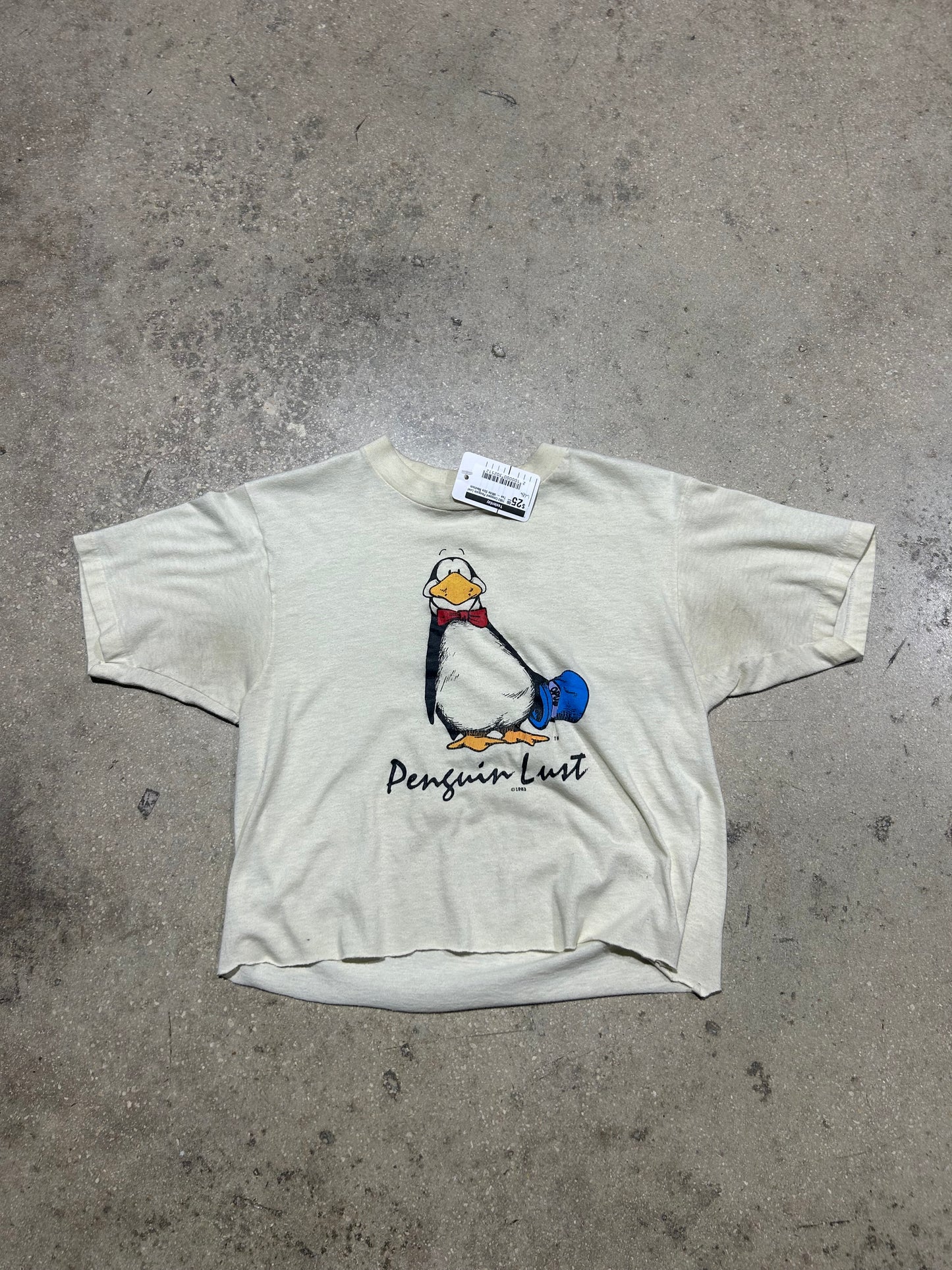1983 Cropped Penguin Lust Tee - White Size Medium