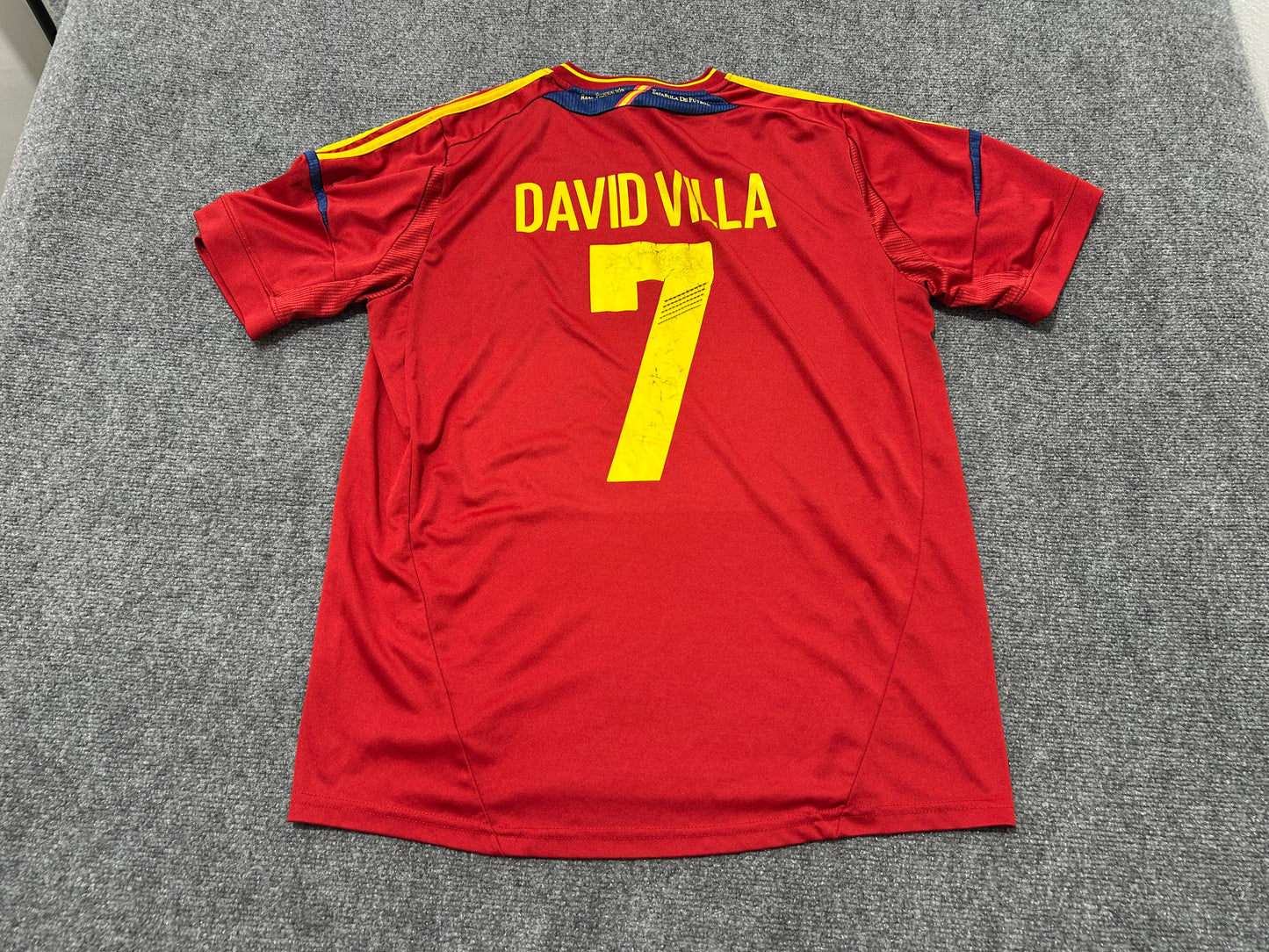 2008 Spain David Villa #7 Soccer Jersey - Red/Yellow Size Large