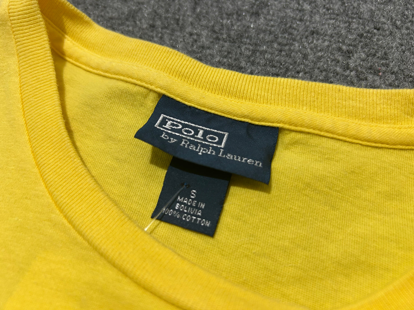 2000s Polo Ralph Lauren Single Stitch Tee - Yellow Size Small