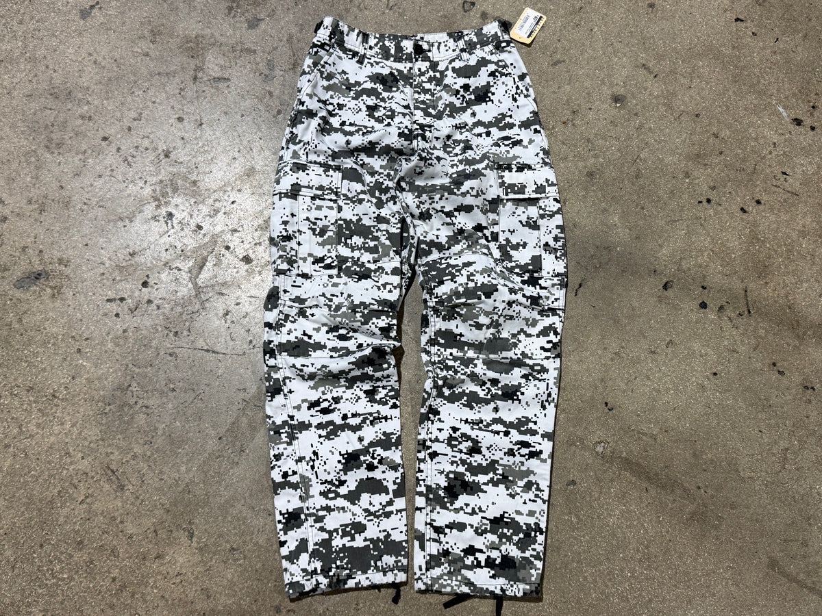 Digi Camo Pants - Black/White Size 29x32
