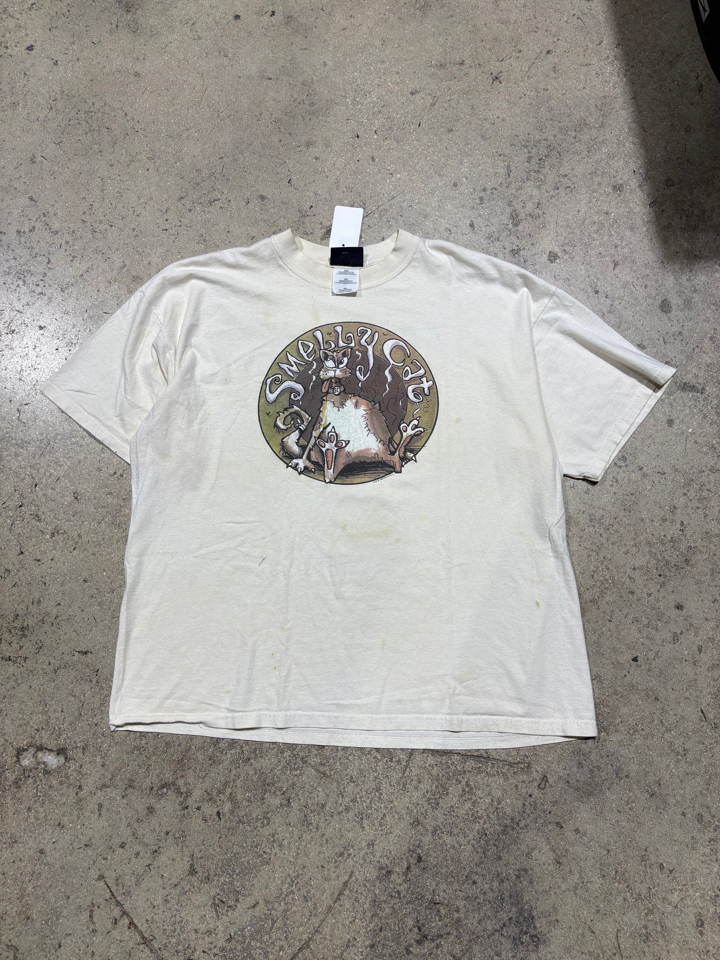 Friend Smelly Cat Tee - White Size XXL (25 x 29)