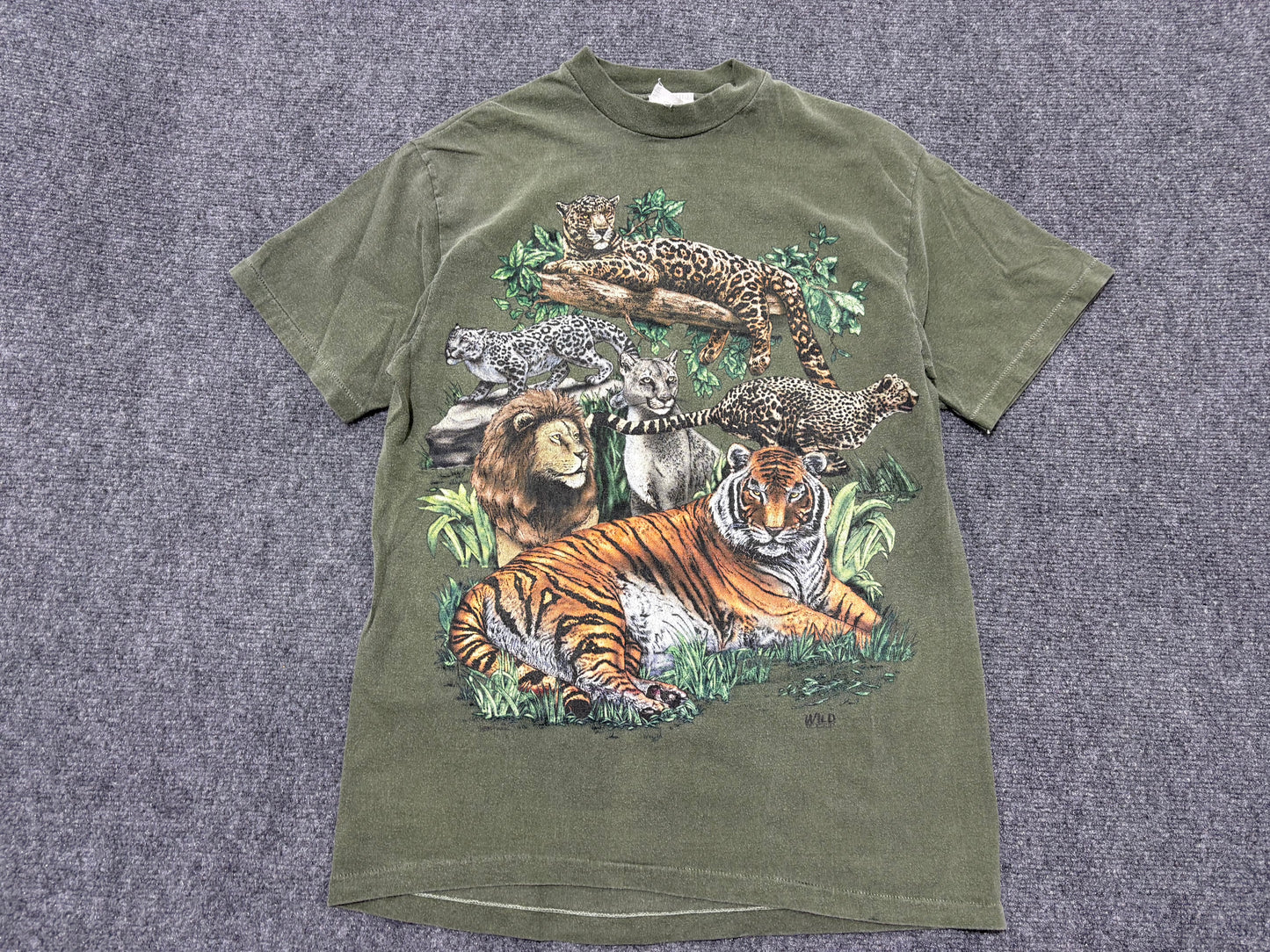 Wildlife Big Cats Tee - Olive Size Medium