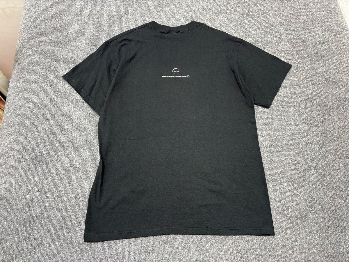 1994 Women with Pearls Art Tee - Black Size Large