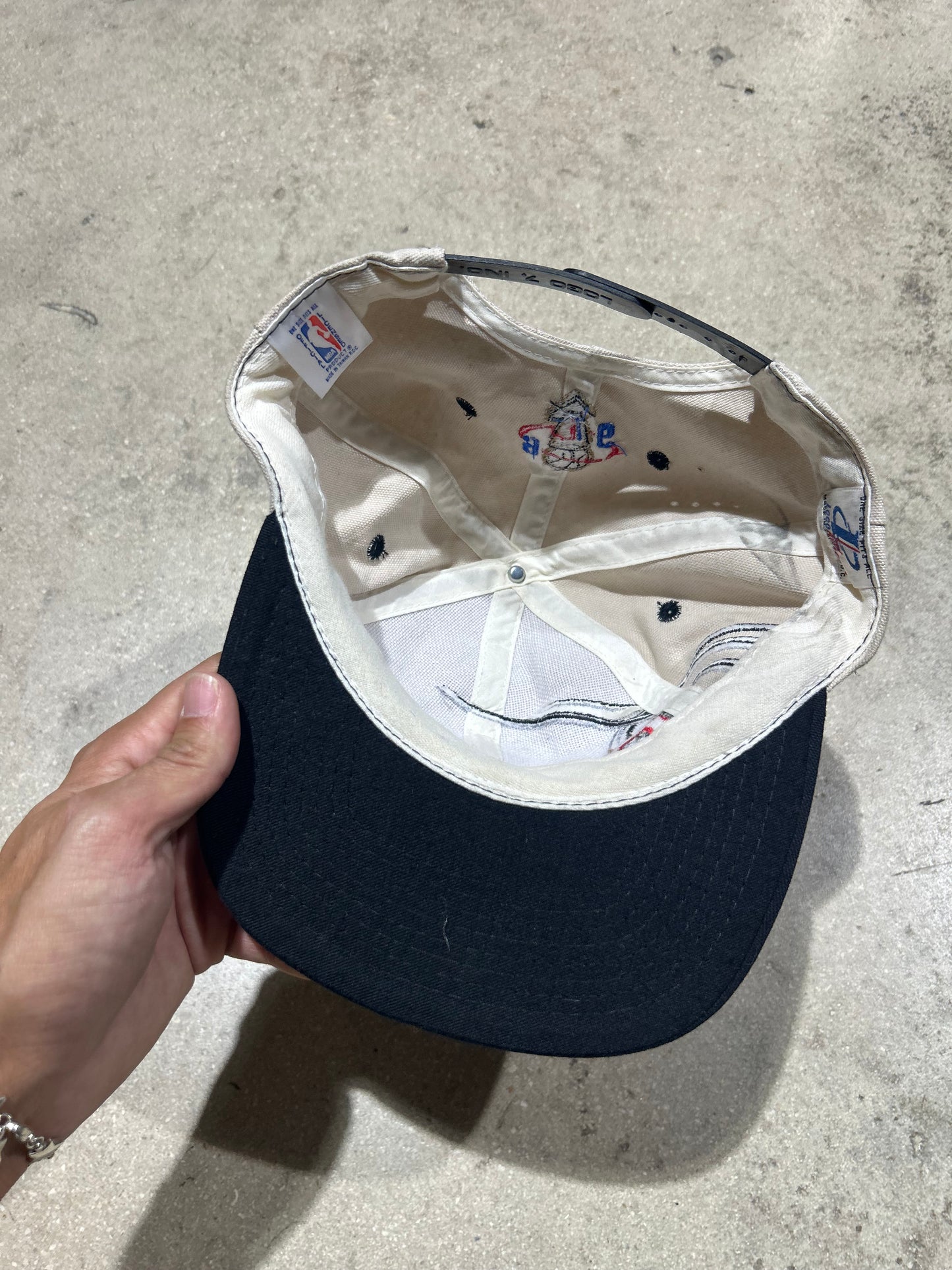 1996 Chicago Bulls Championship Hat - Cream/Multi (con)