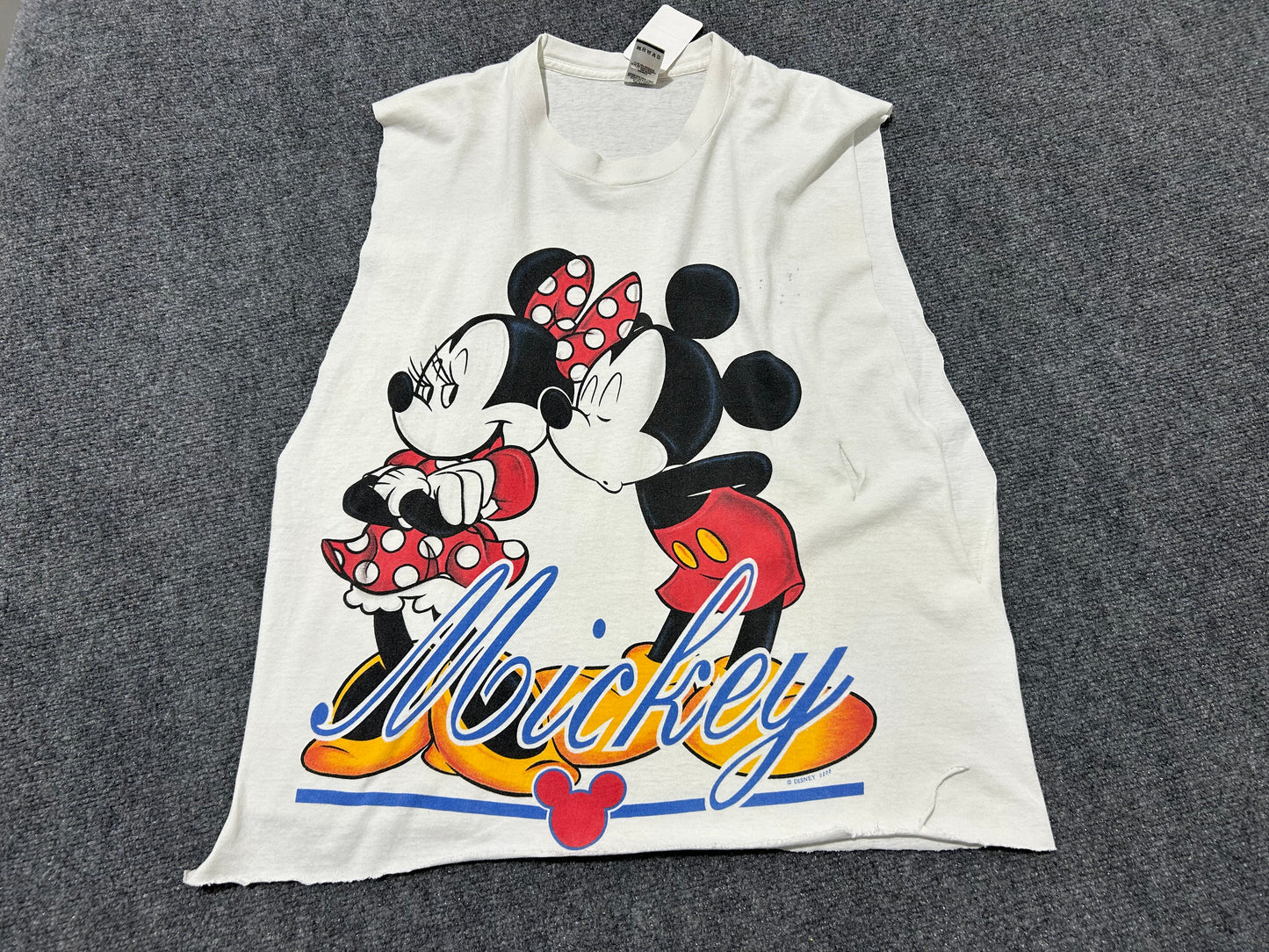 Cutoff Sleeveless 90s Disney Mickey Kissing Minnie Tee - White Size OSFA/XL
