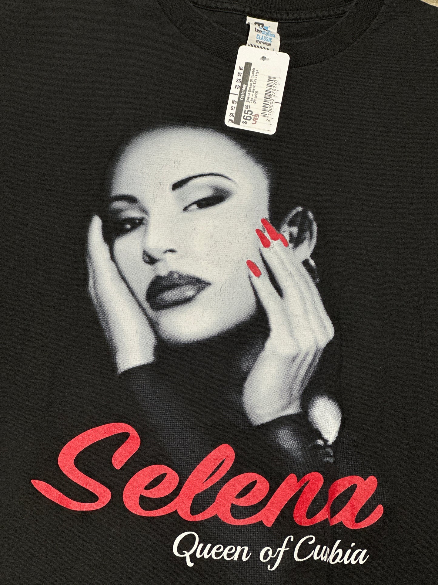 Selena Queen of Cumbia Tee - Black Size Large