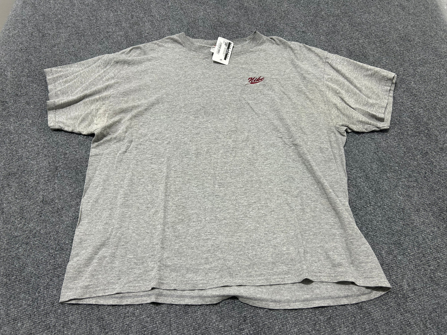 Nike Small Logo Tee - Gray Size XL(con)
