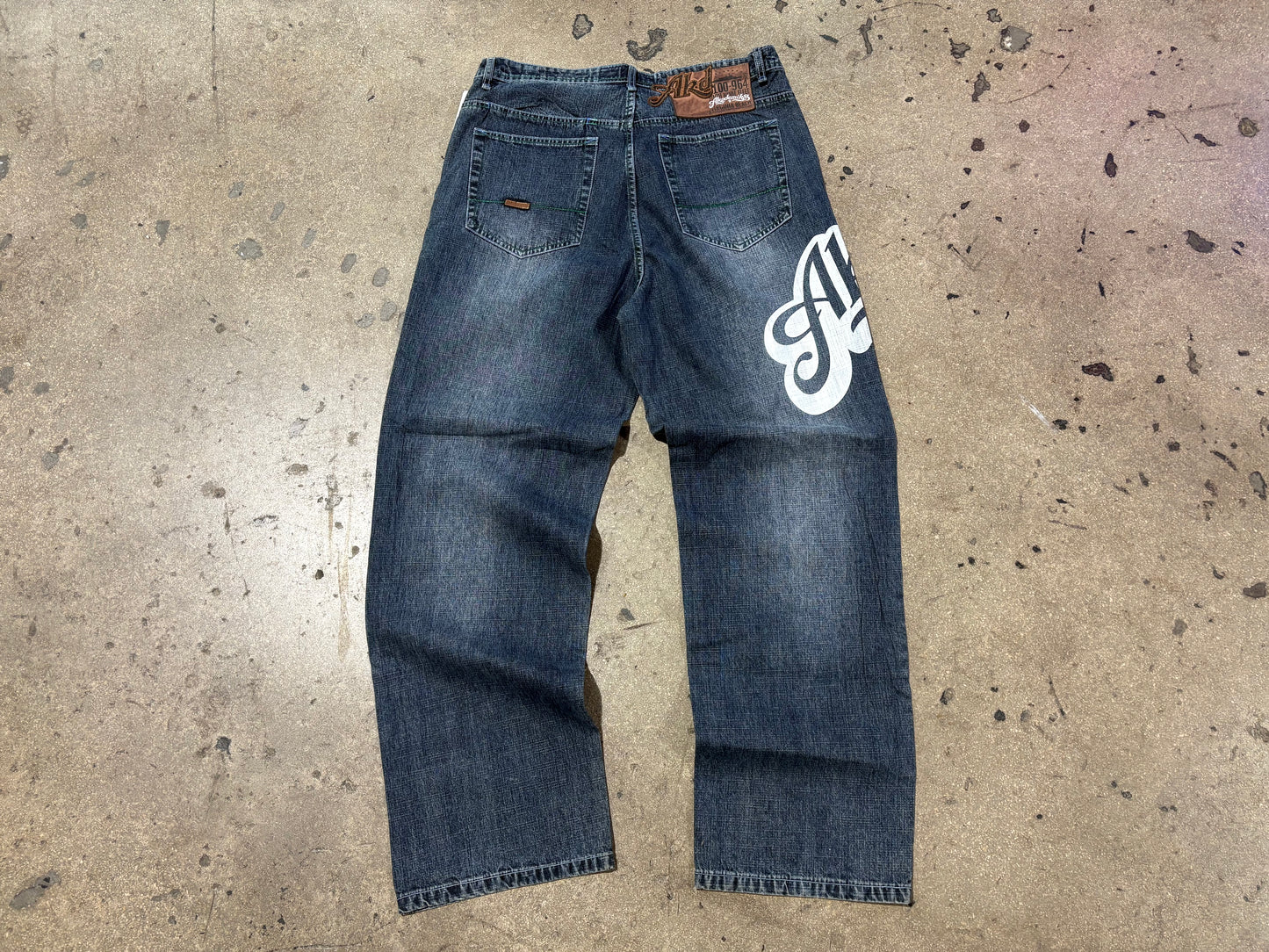 Akademiks Wide Leg Jeans - Dark Wash Size 36