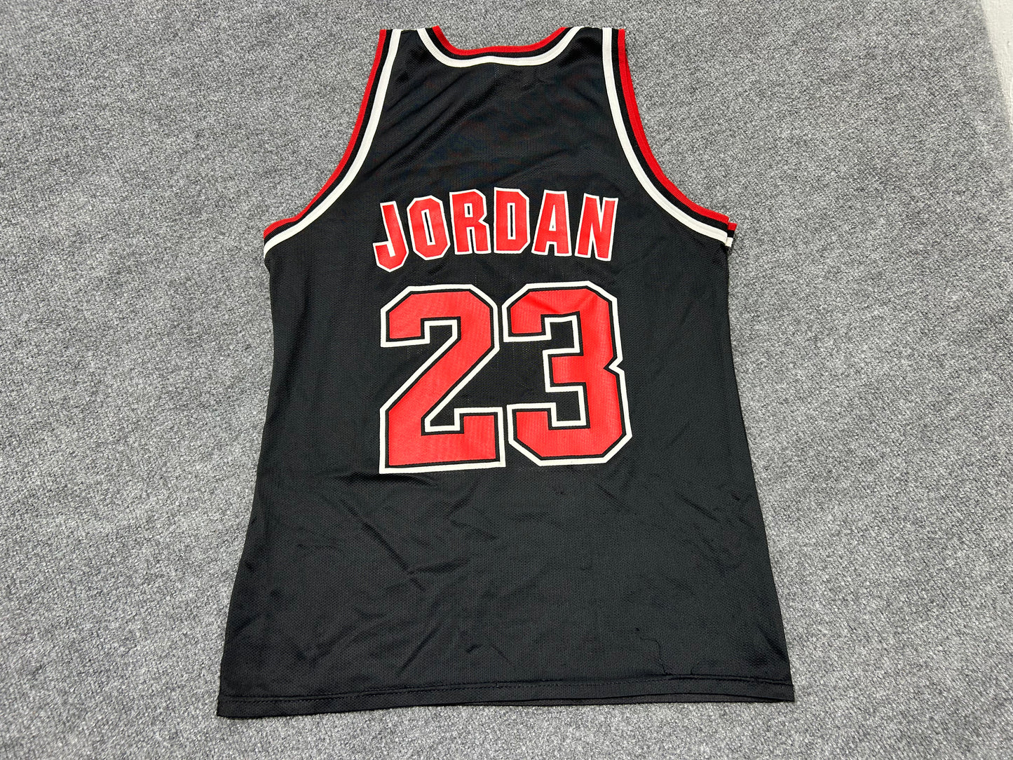 Michael Jordan Chicago Bulls Basketball Jersey - Back Size Medium