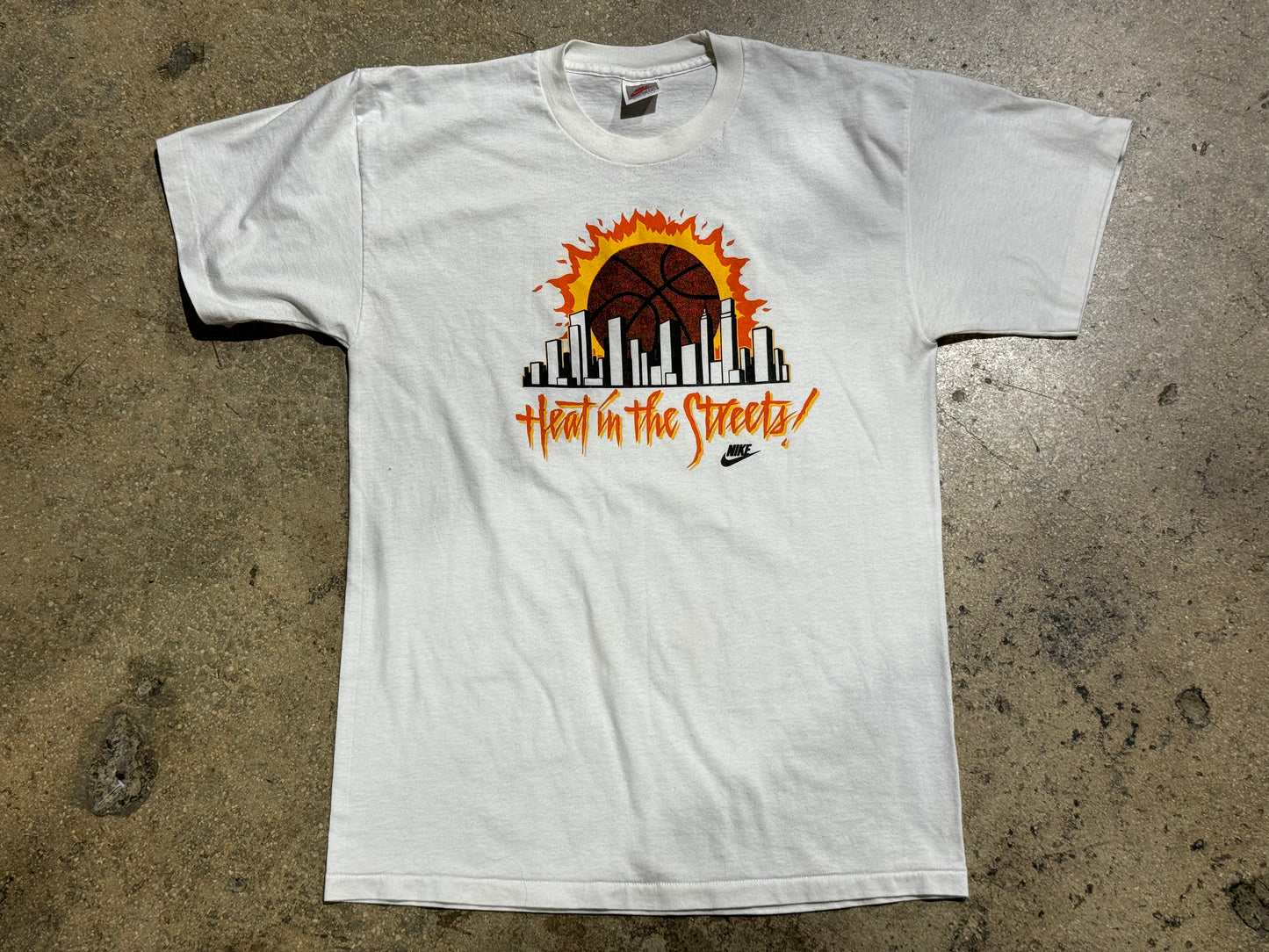 Nike Heat In The Streets Tee - White XL