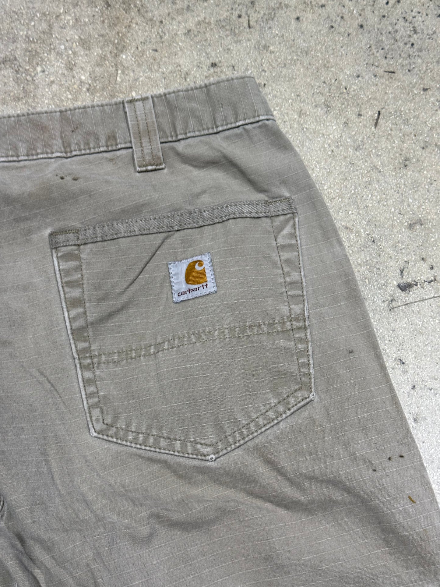 Distressed Carhartt Cargo Pants - Light Khaki Size 34x30
