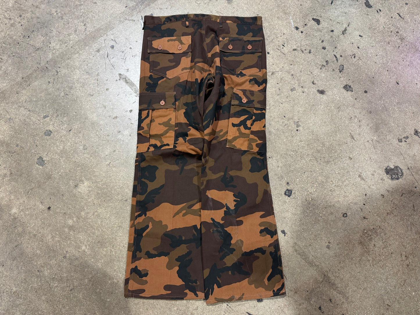 Coffee Camo Cargo Pants Size 40x32